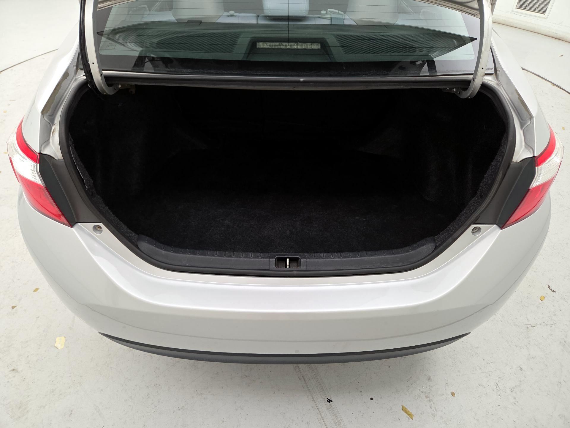 Thumbnail: 2014 Toyota Corolla - 18