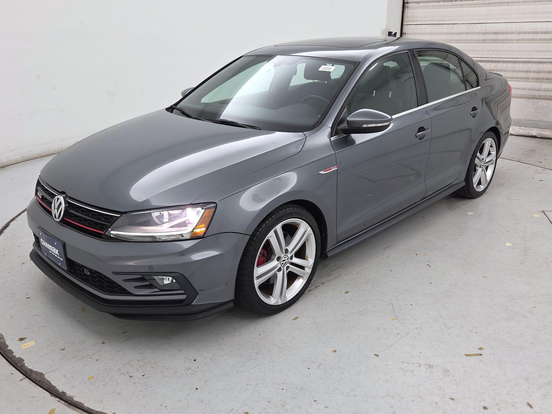 Thumbnail: 2017 Volkswagen Jetta - 3