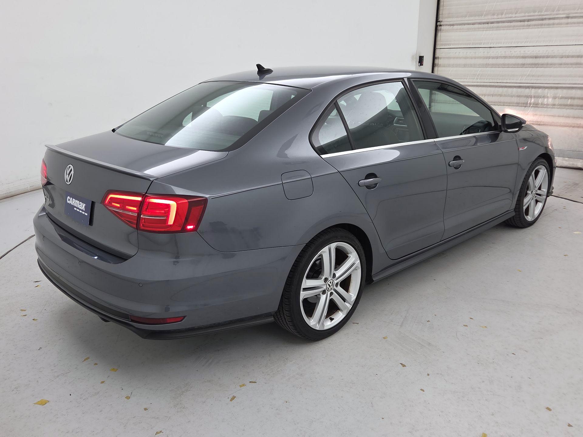 Thumbnail: 2017 Volkswagen Jetta - 5