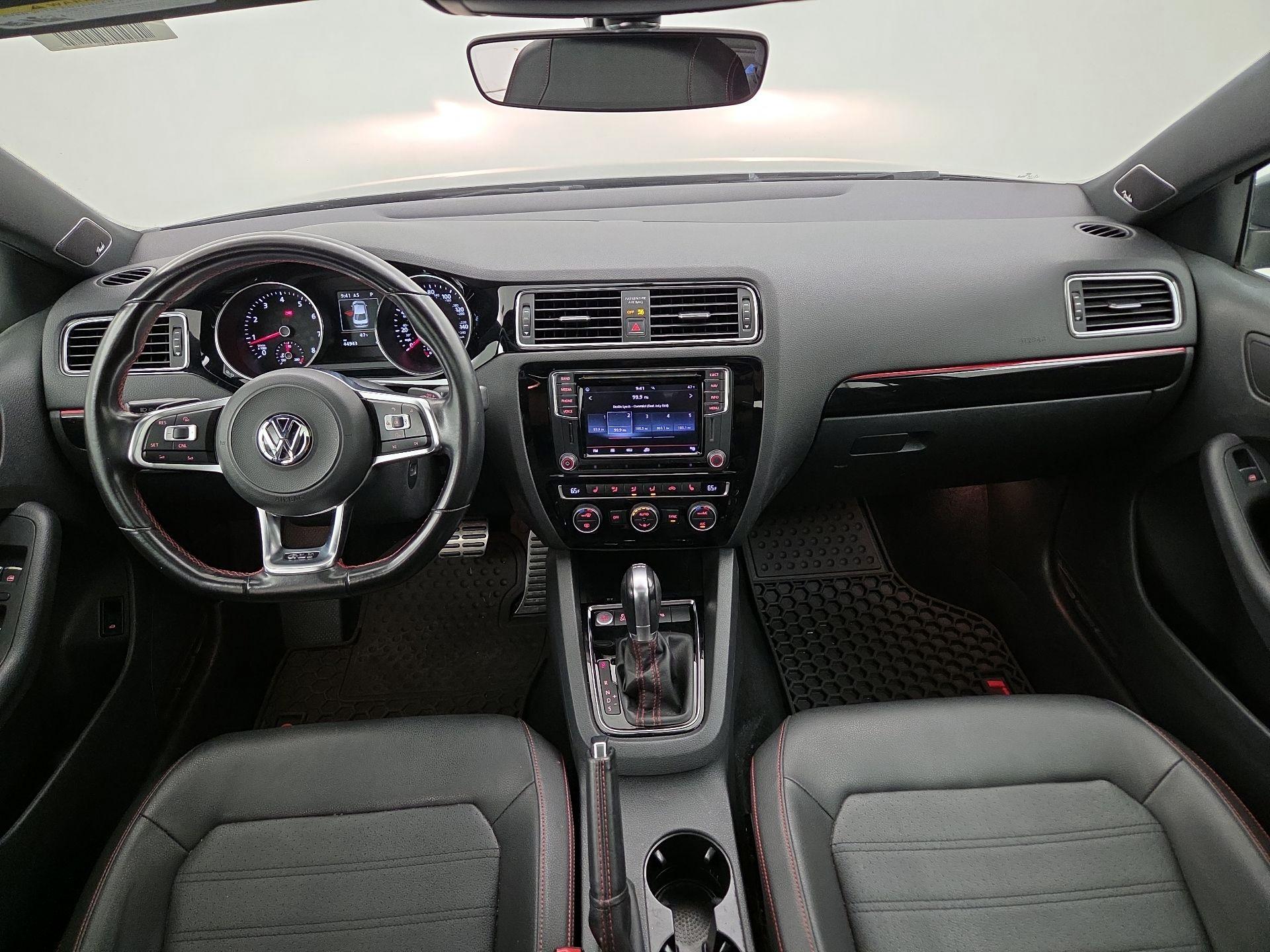 Thumbnail: 2017 Volkswagen Jetta - 8