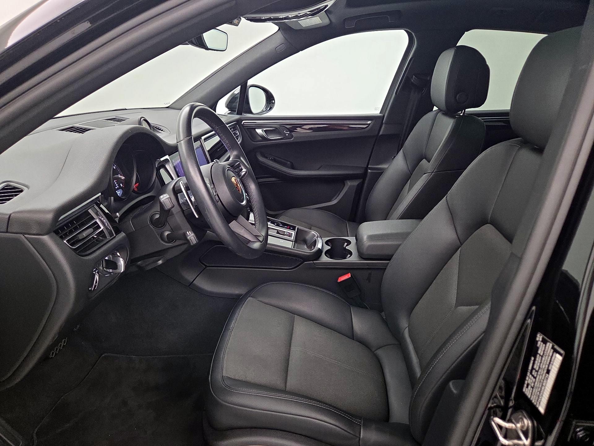 Thumbnail: 2022 Porsche Macan - 9