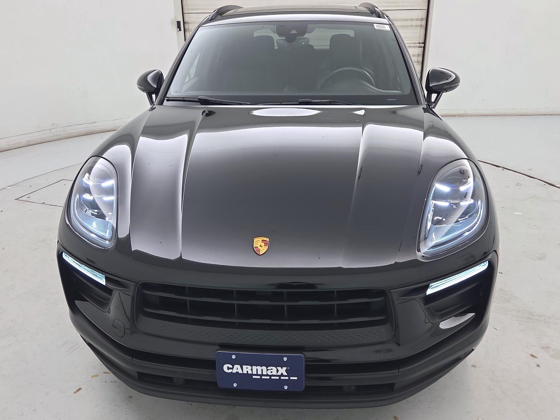 Thumbnail: 2022 Porsche Macan - 2