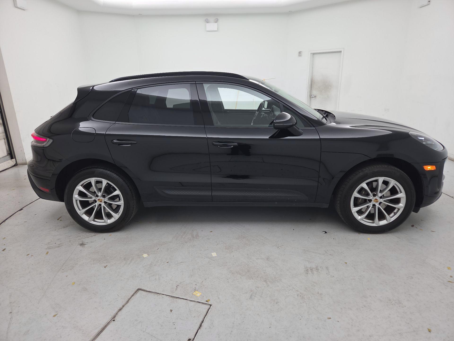 Thumbnail: 2022 Porsche Macan - 4