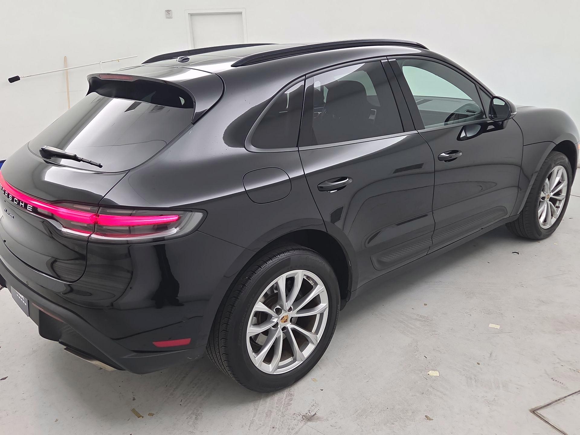 Thumbnail: 2022 Porsche Macan - 5