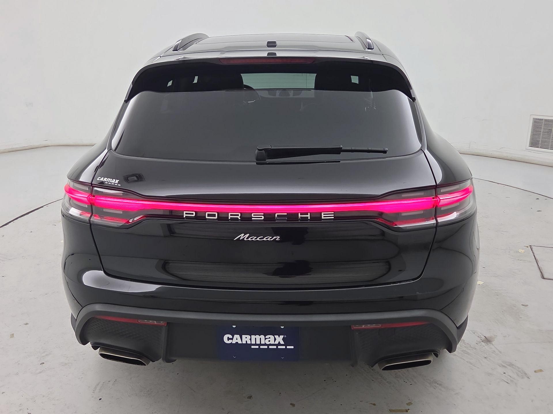 Thumbnail: 2022 Porsche Macan - 6