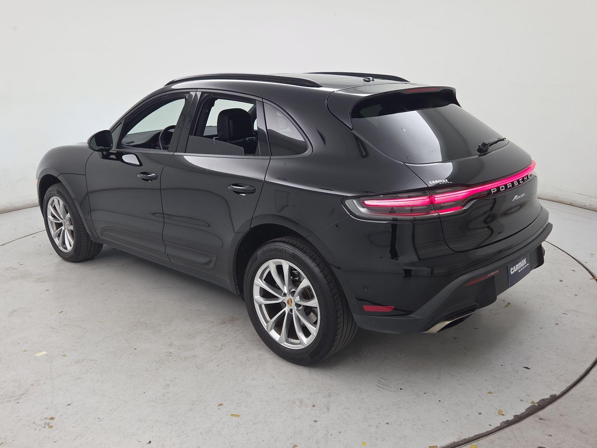 Thumbnail: 2022 Porsche Macan - 7