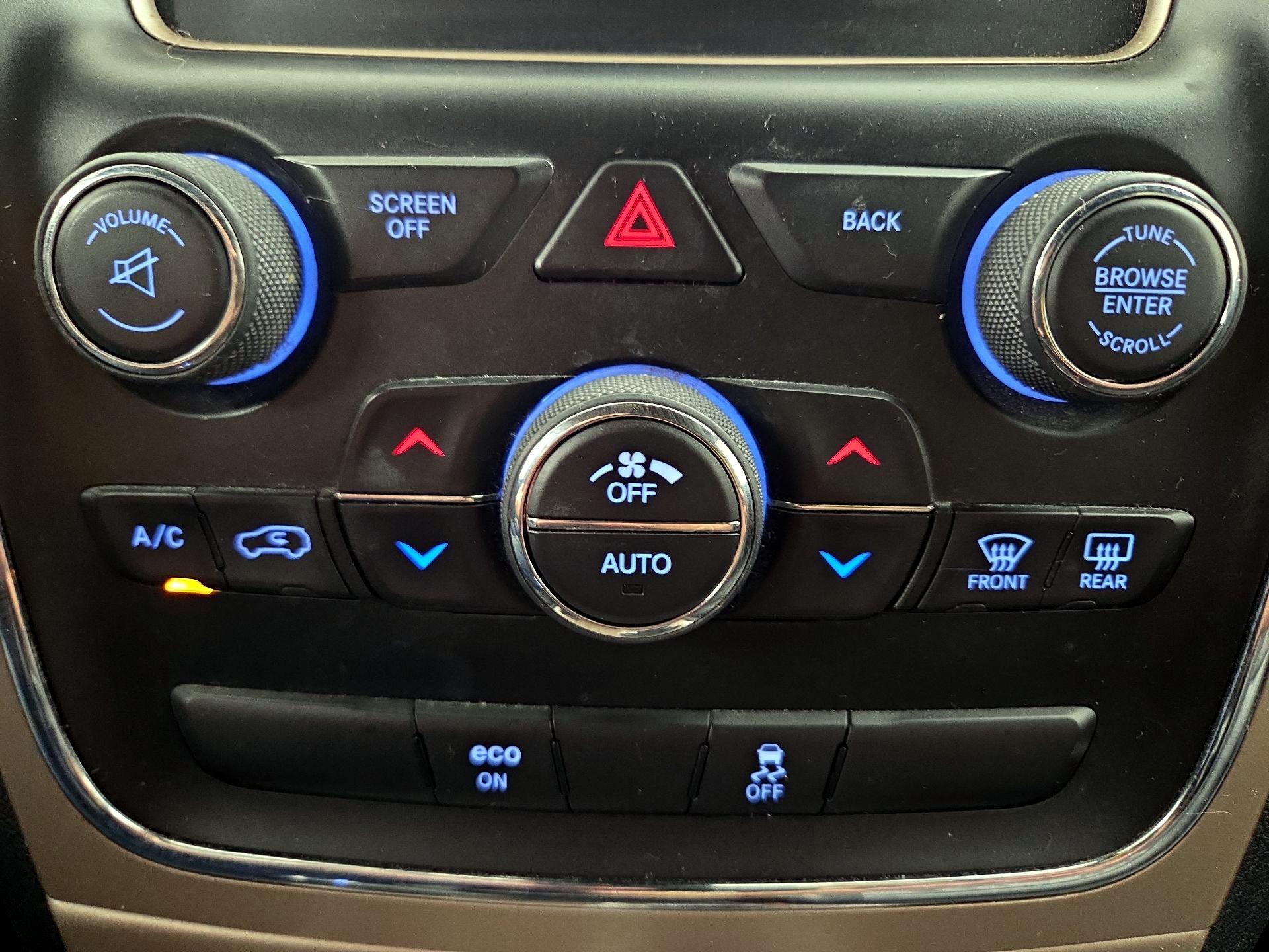 Thumbnail: 2015 Jeep Grand Cherokee - 15