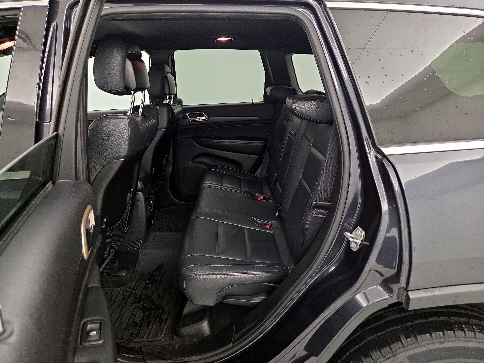 Thumbnail: 2015 Jeep Grand Cherokee - 18