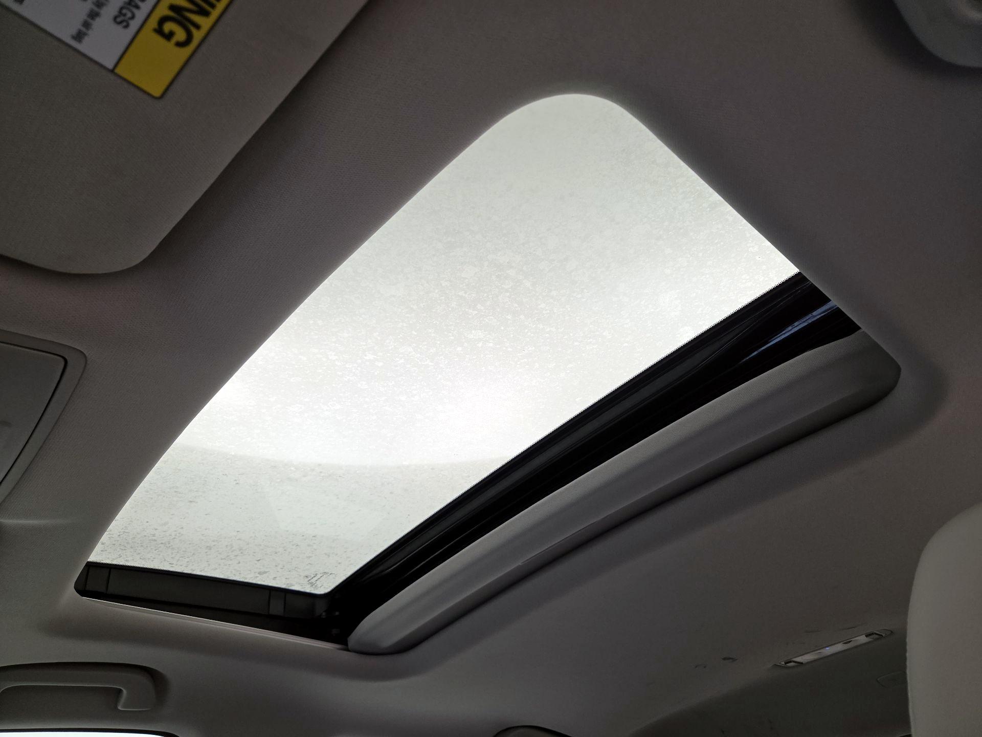 Thumbnail: 2015 Acura TLX - 20