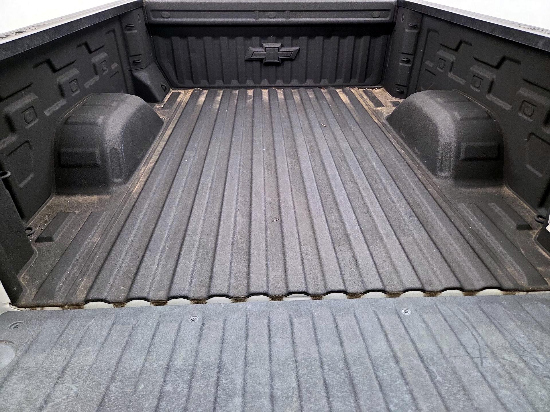 Thumbnail: 2020 Chevrolet Silverado 1500 - 20