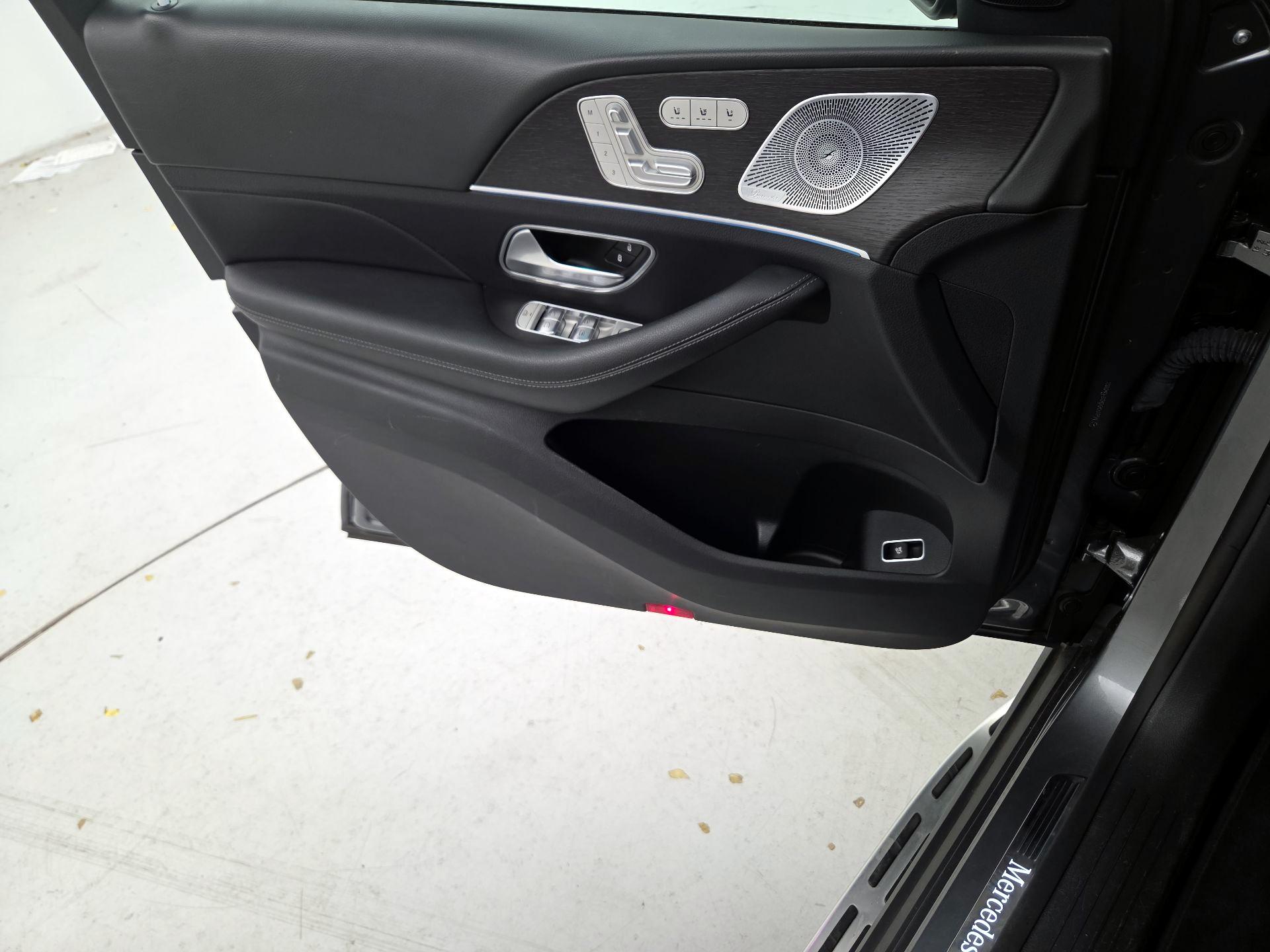 Thumbnail: 2021 Mercedes-Benz GLS - 10