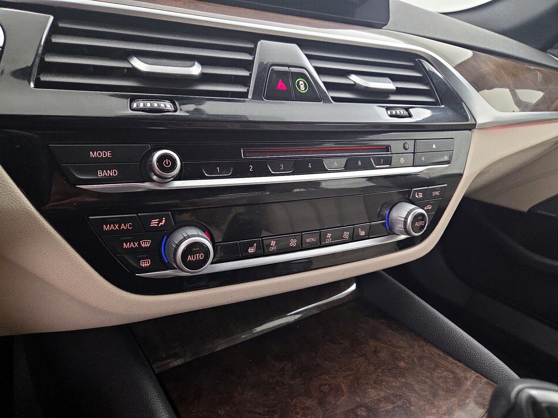 Thumbnail: 2019 BMW 5 Series - 16