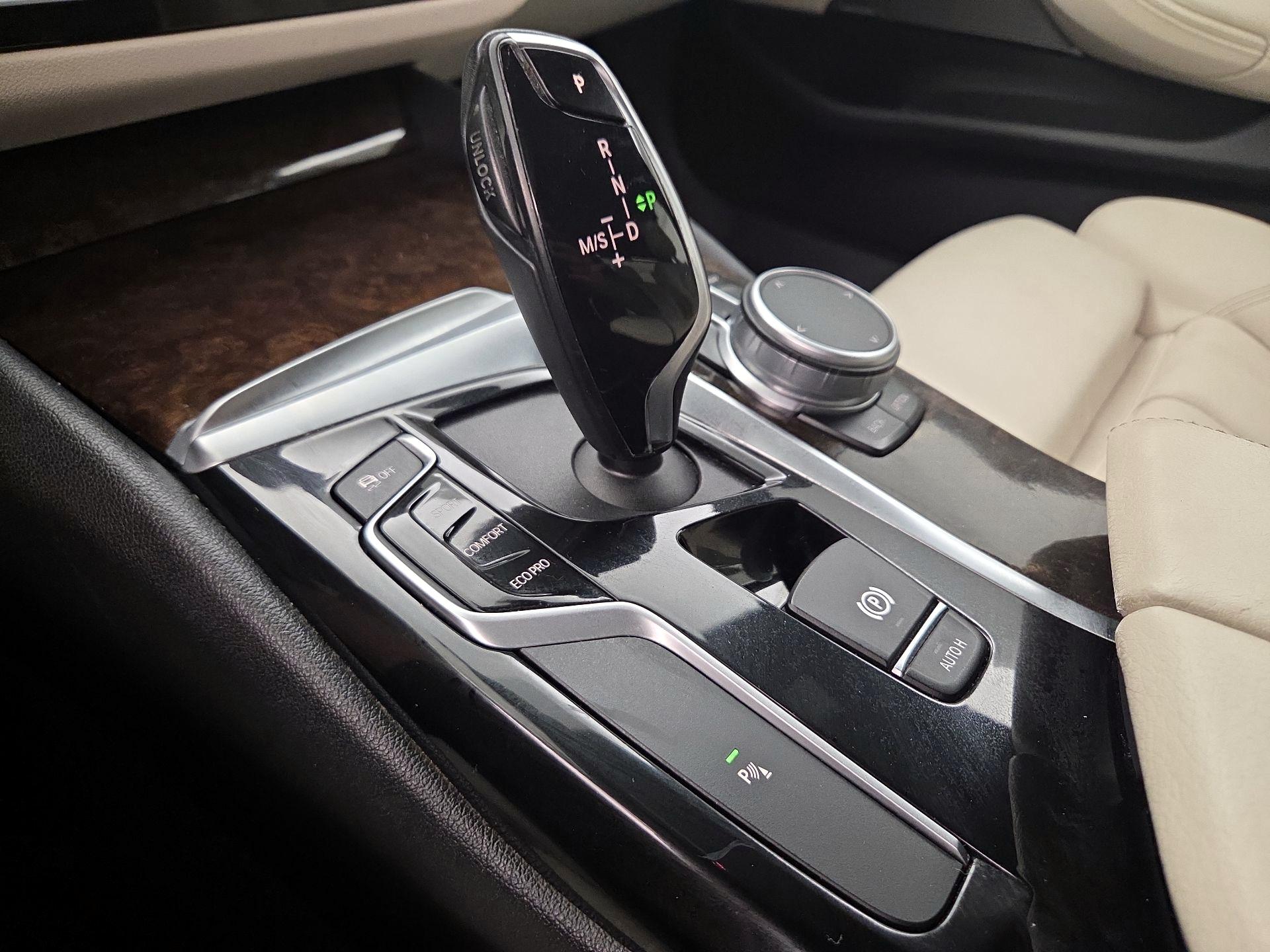 Thumbnail: 2019 BMW 5 Series - 17