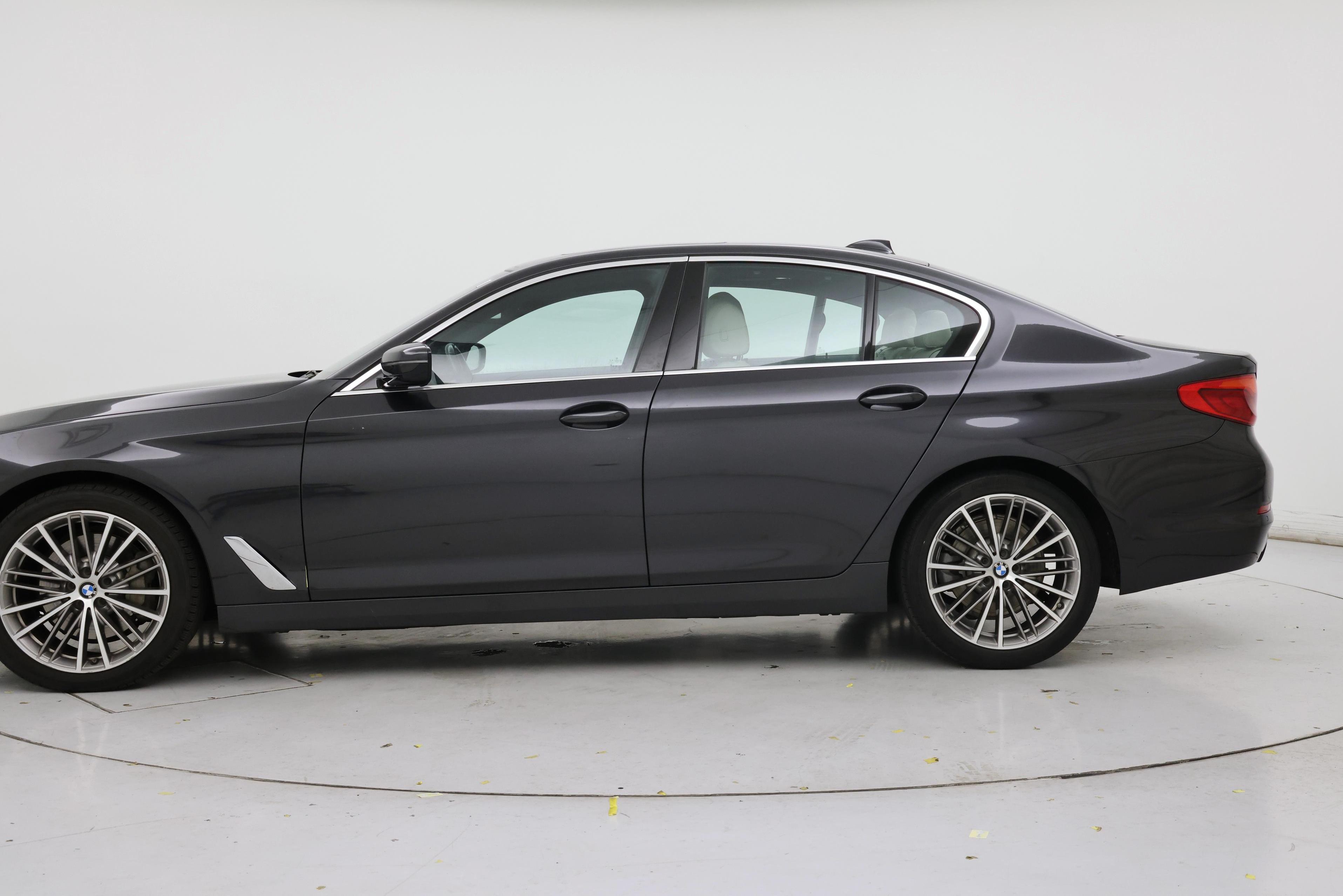 Thumbnail: 2019 BMW 5 Series - 3