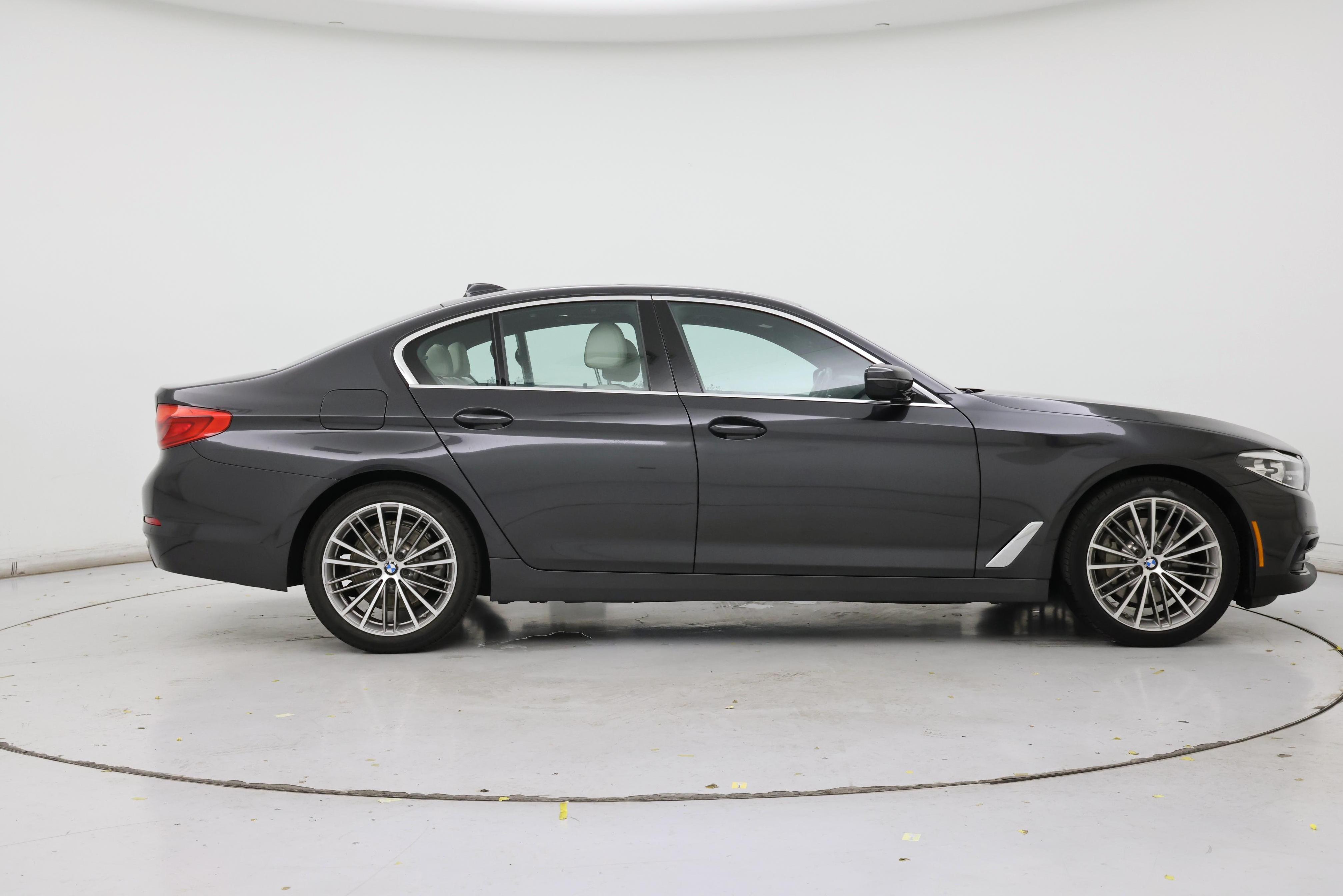 Thumbnail: 2019 BMW 5 Series - 7