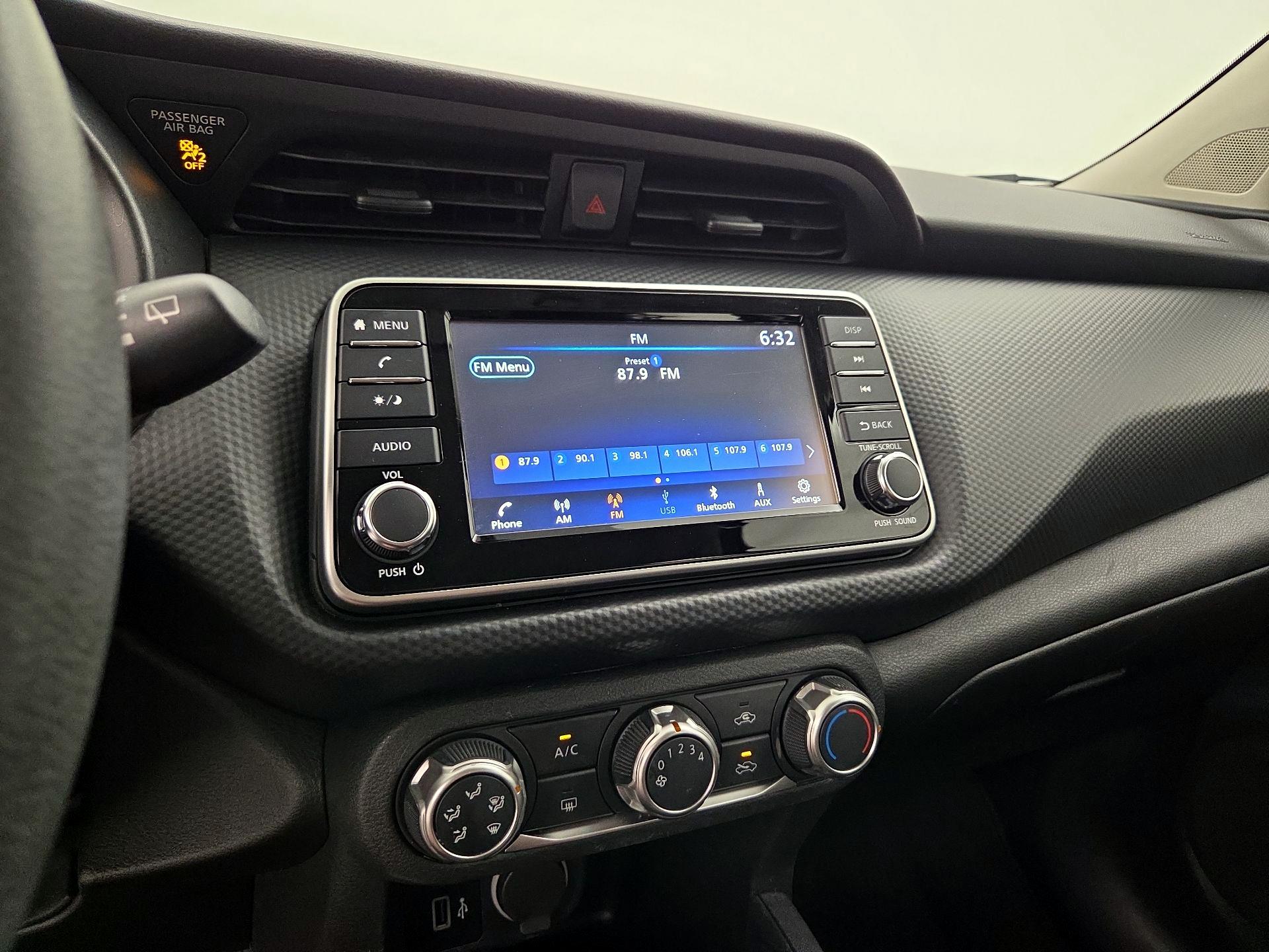 Thumbnail: 2021 Nissan Kicks - 15