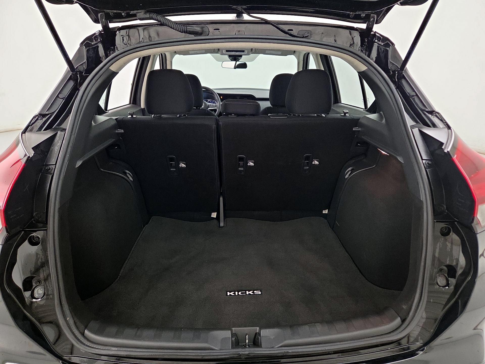 Thumbnail: 2021 Nissan Kicks - 20