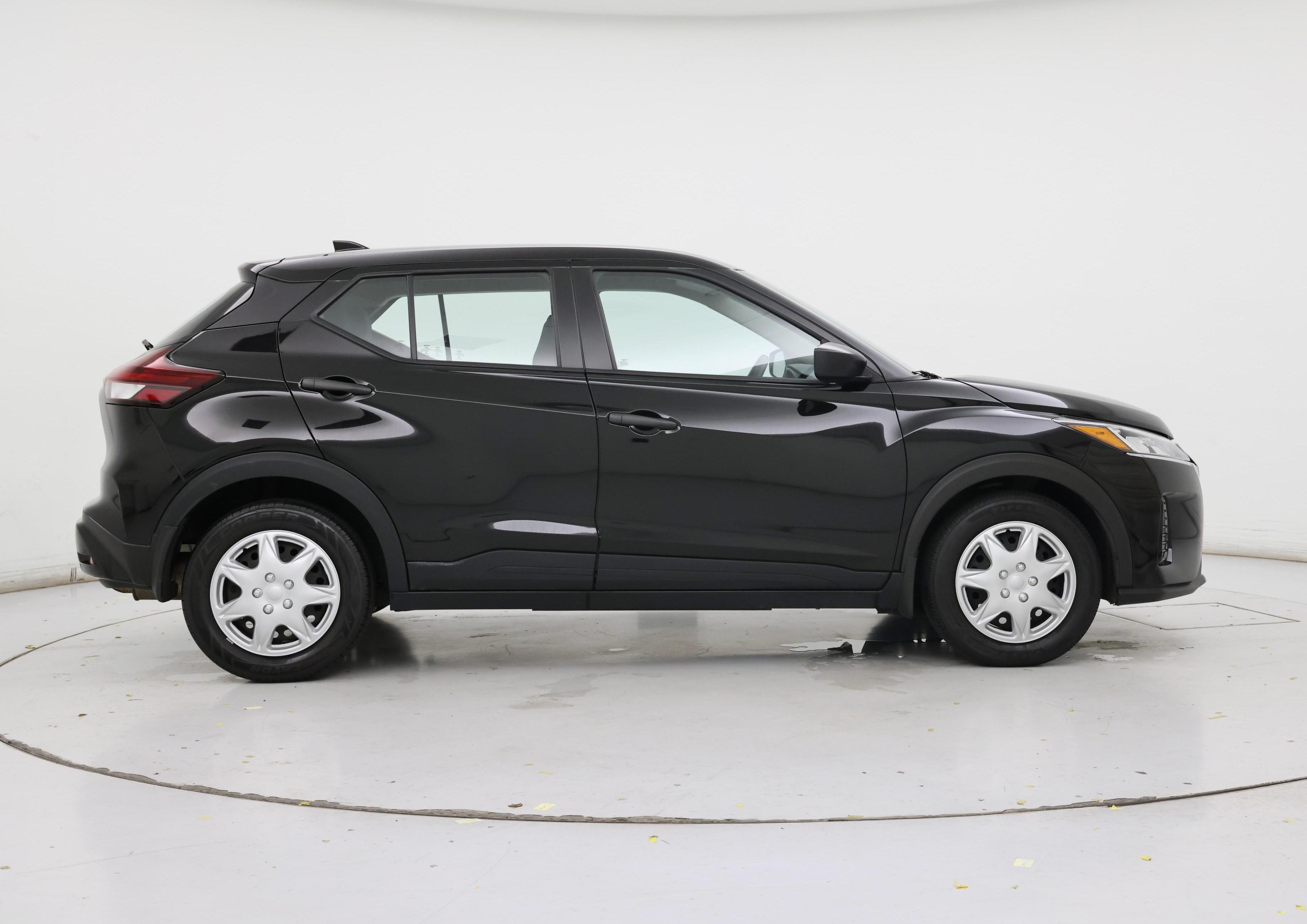 Thumbnail: 2021 Nissan Kicks - 7