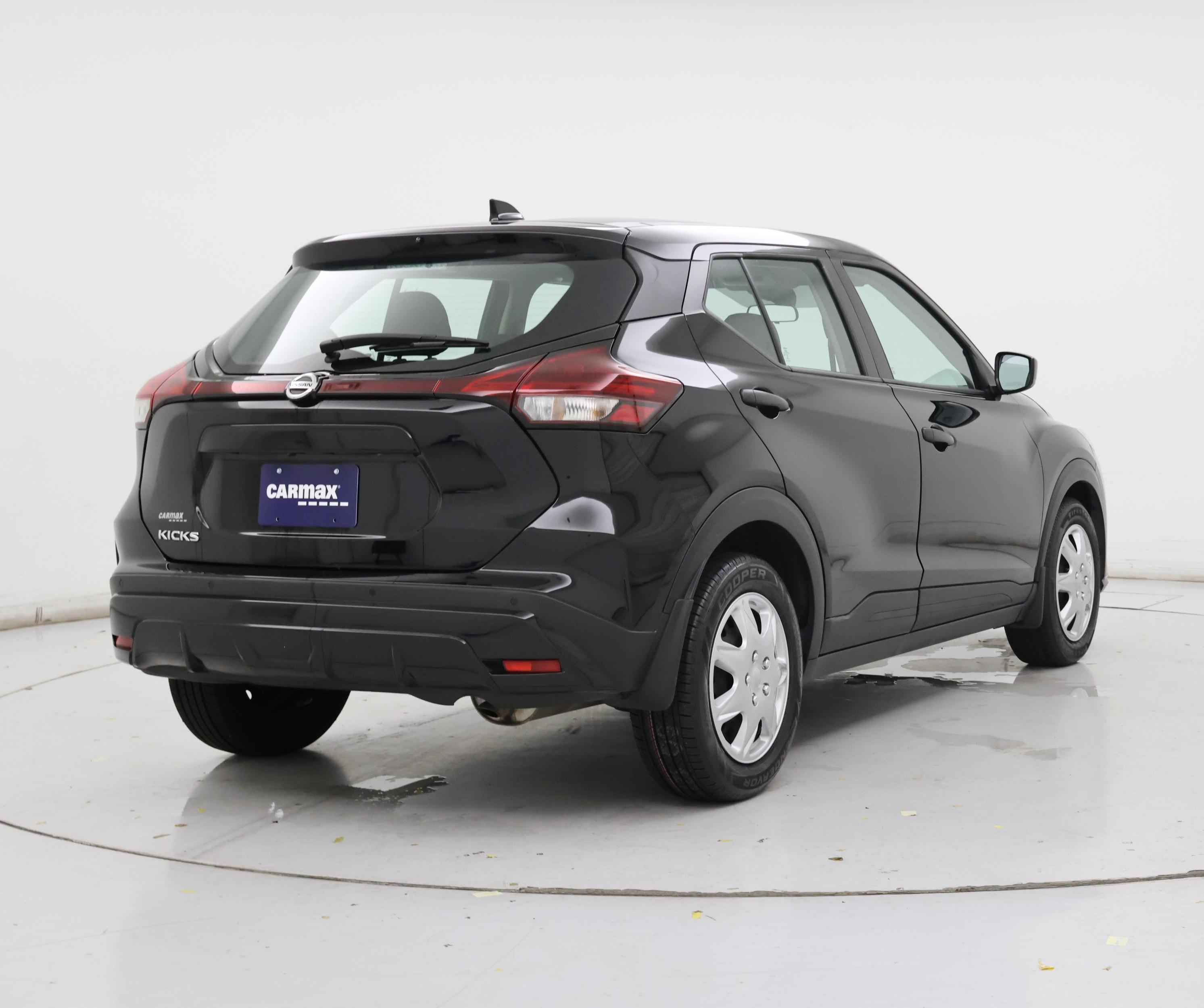 Thumbnail: 2021 Nissan Kicks - 8