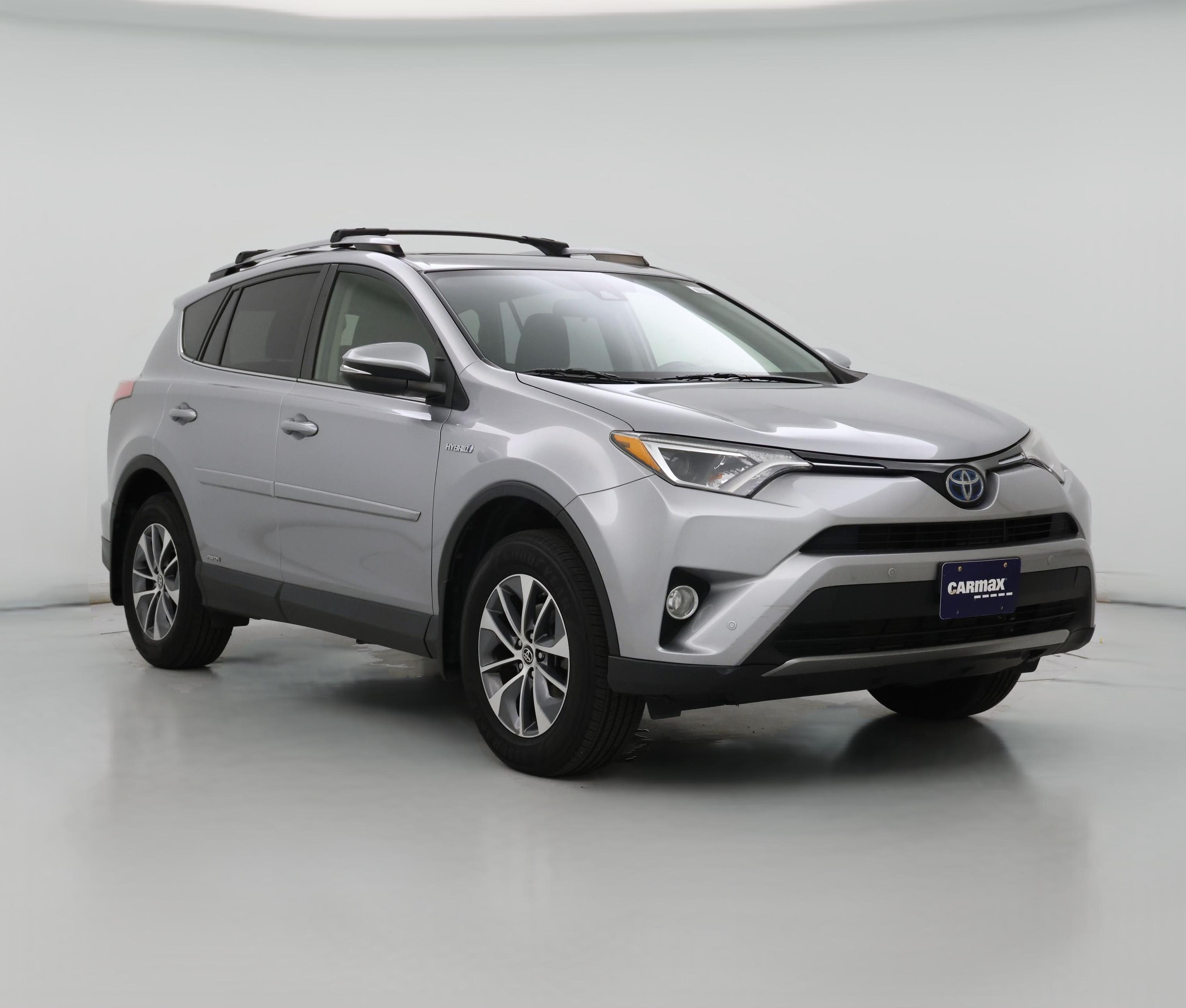 Thumbnail: 2018 Toyota RAV4 - 1