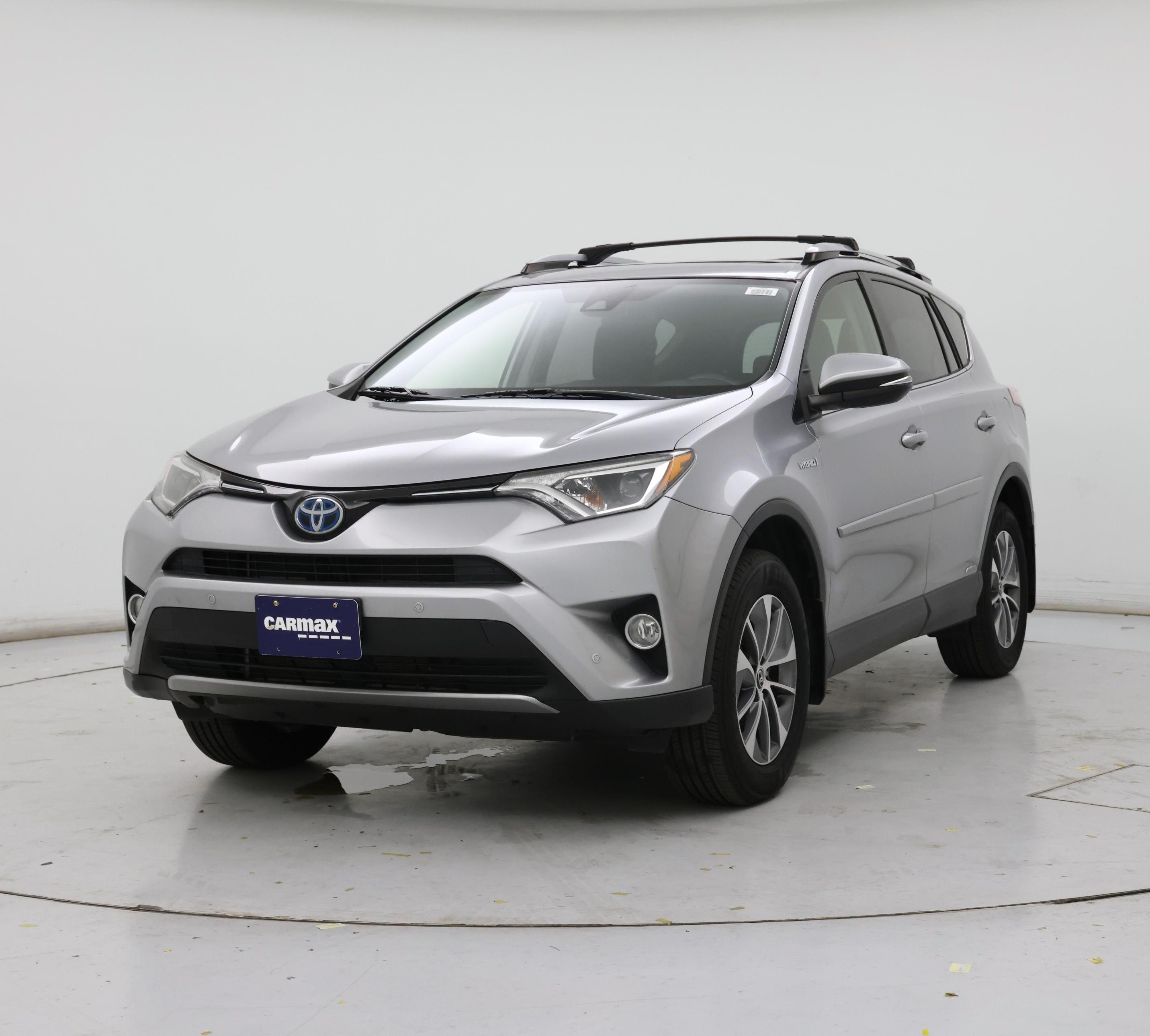 Thumbnail: 2018 Toyota RAV4 - 4