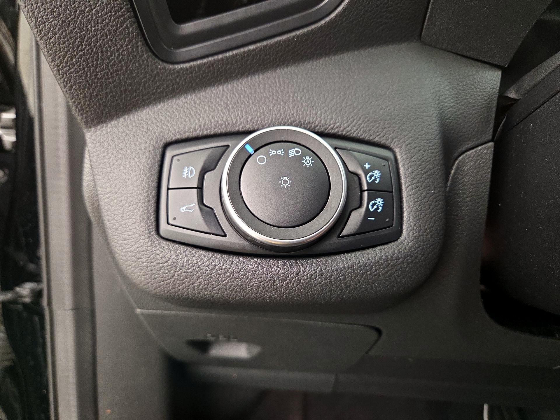 Thumbnail: 2017 Ford Escape - 13