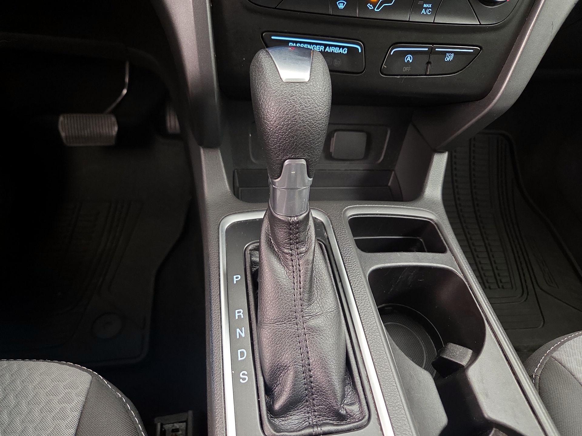 Thumbnail: 2017 Ford Escape - 17