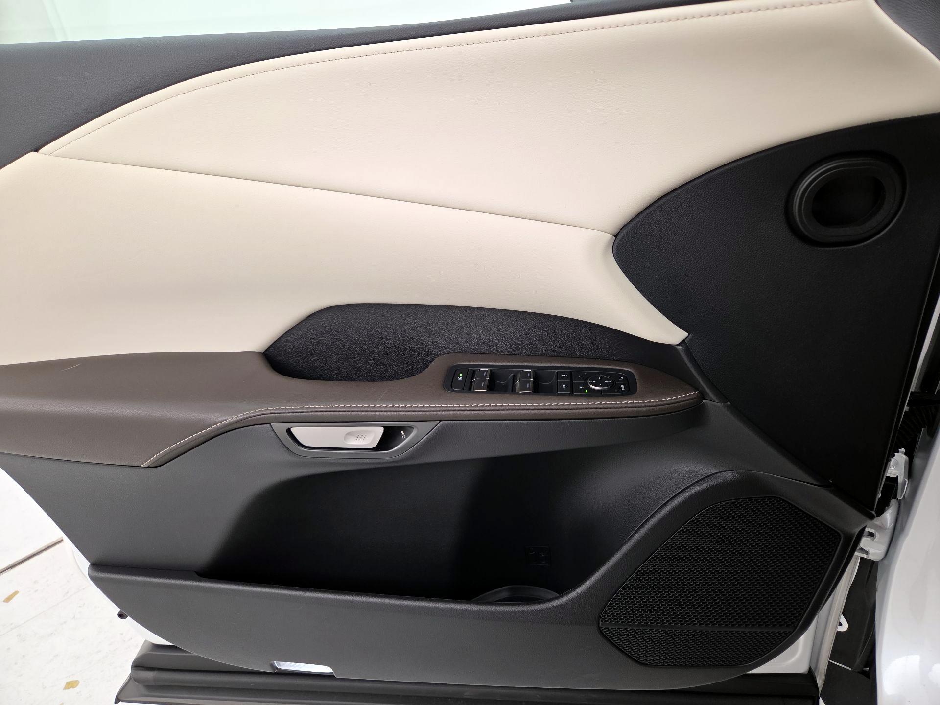 Thumbnail: 2024 Lexus RX - 10