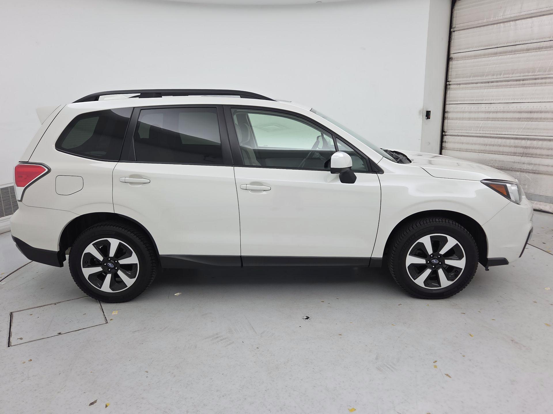 Thumbnail: 2017 Subaru Forester - 4