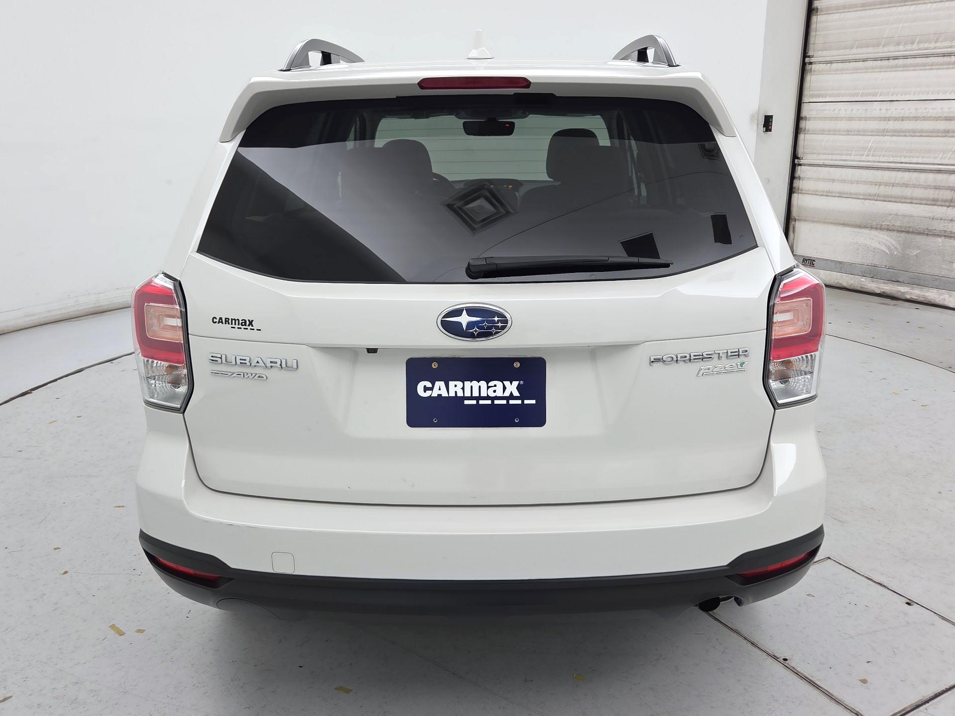 Thumbnail: 2017 Subaru Forester - 6