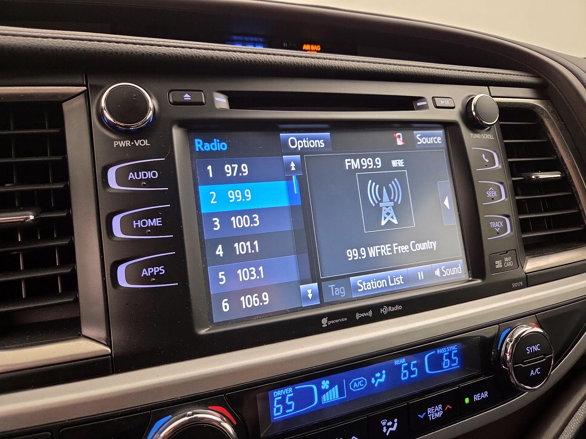 Thumbnail: 2018 Toyota Highlander - 14