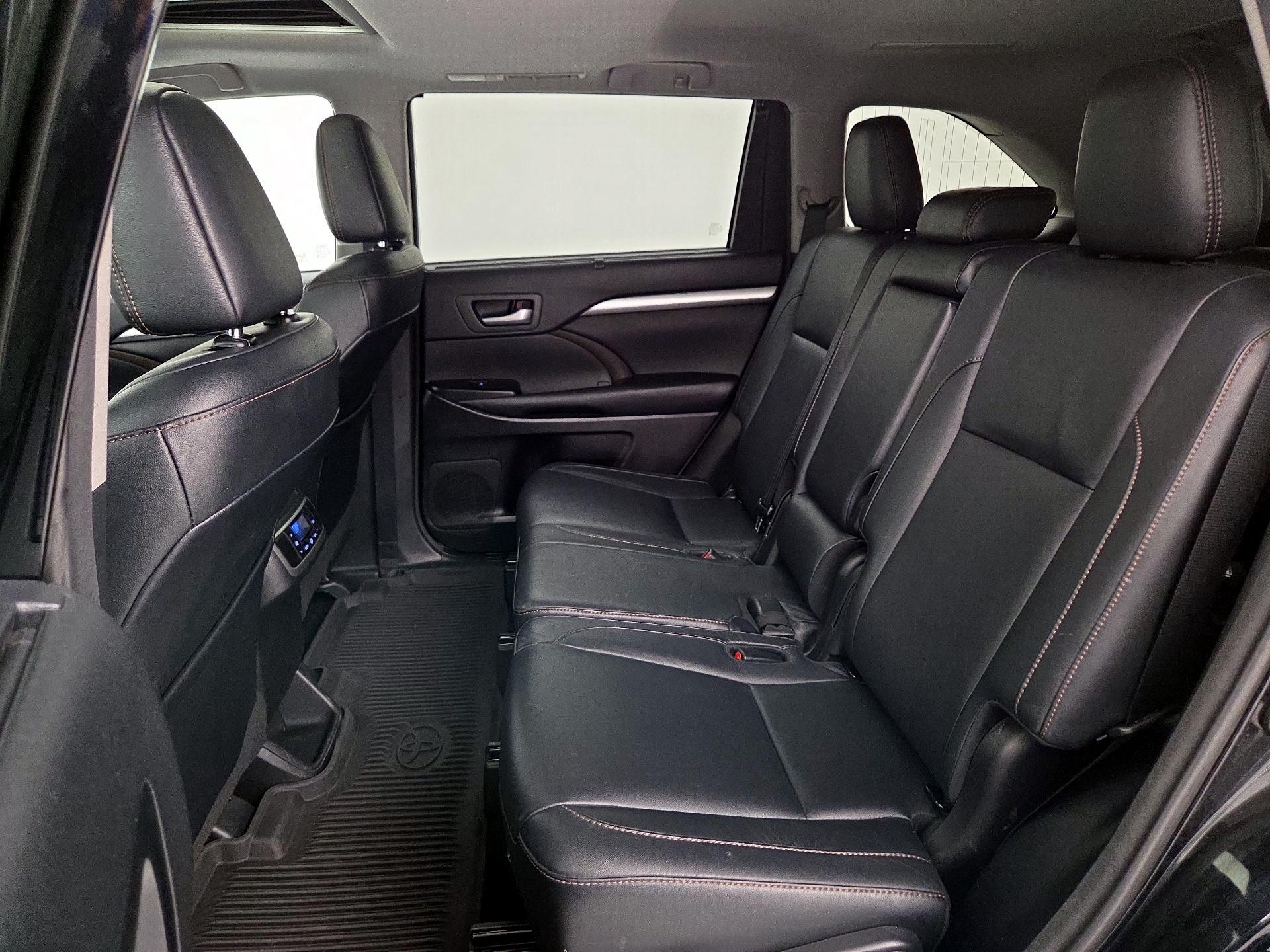 Thumbnail: 2018 Toyota Highlander - 19