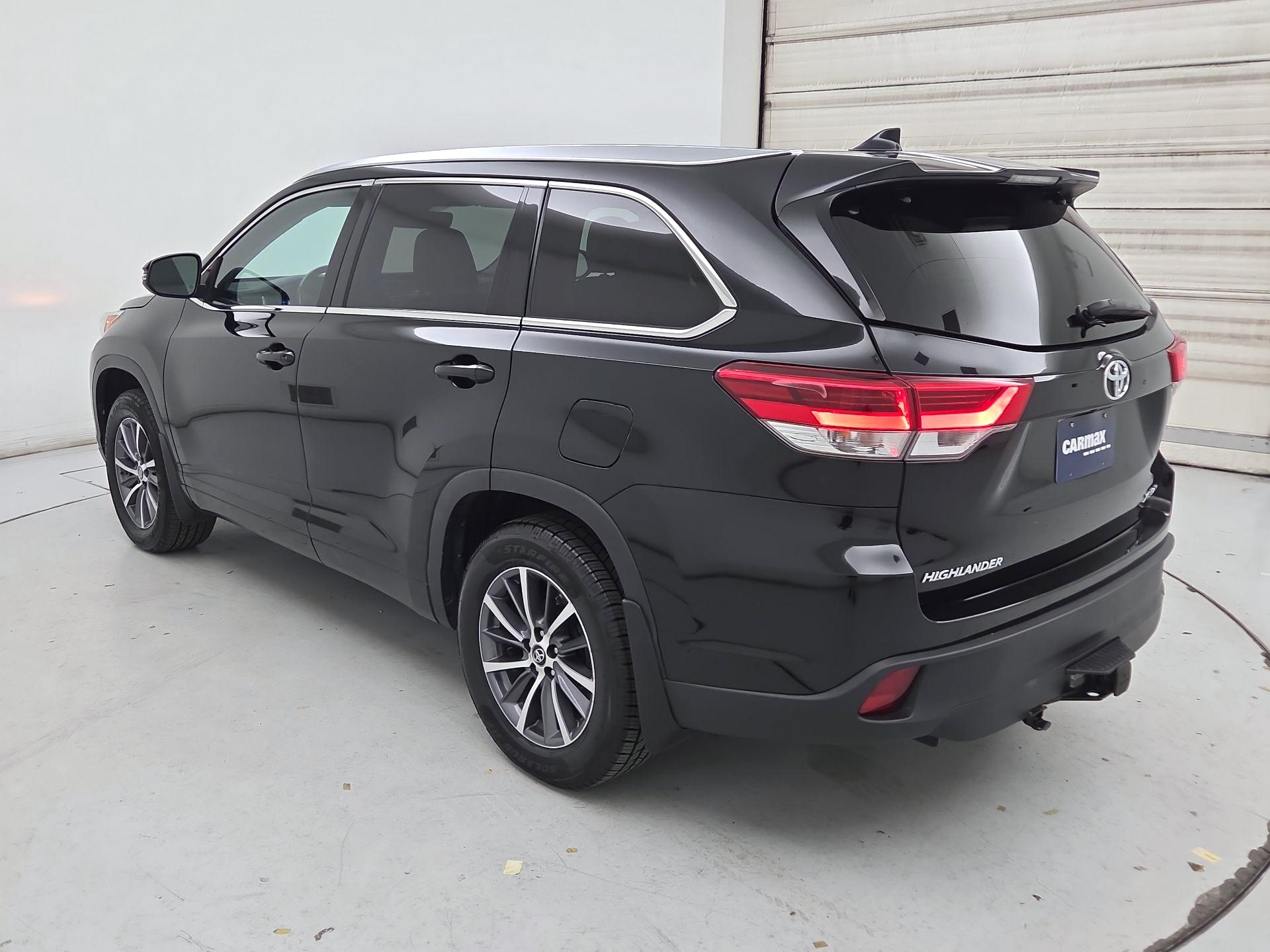 Thumbnail: 2018 Toyota Highlander - 7
