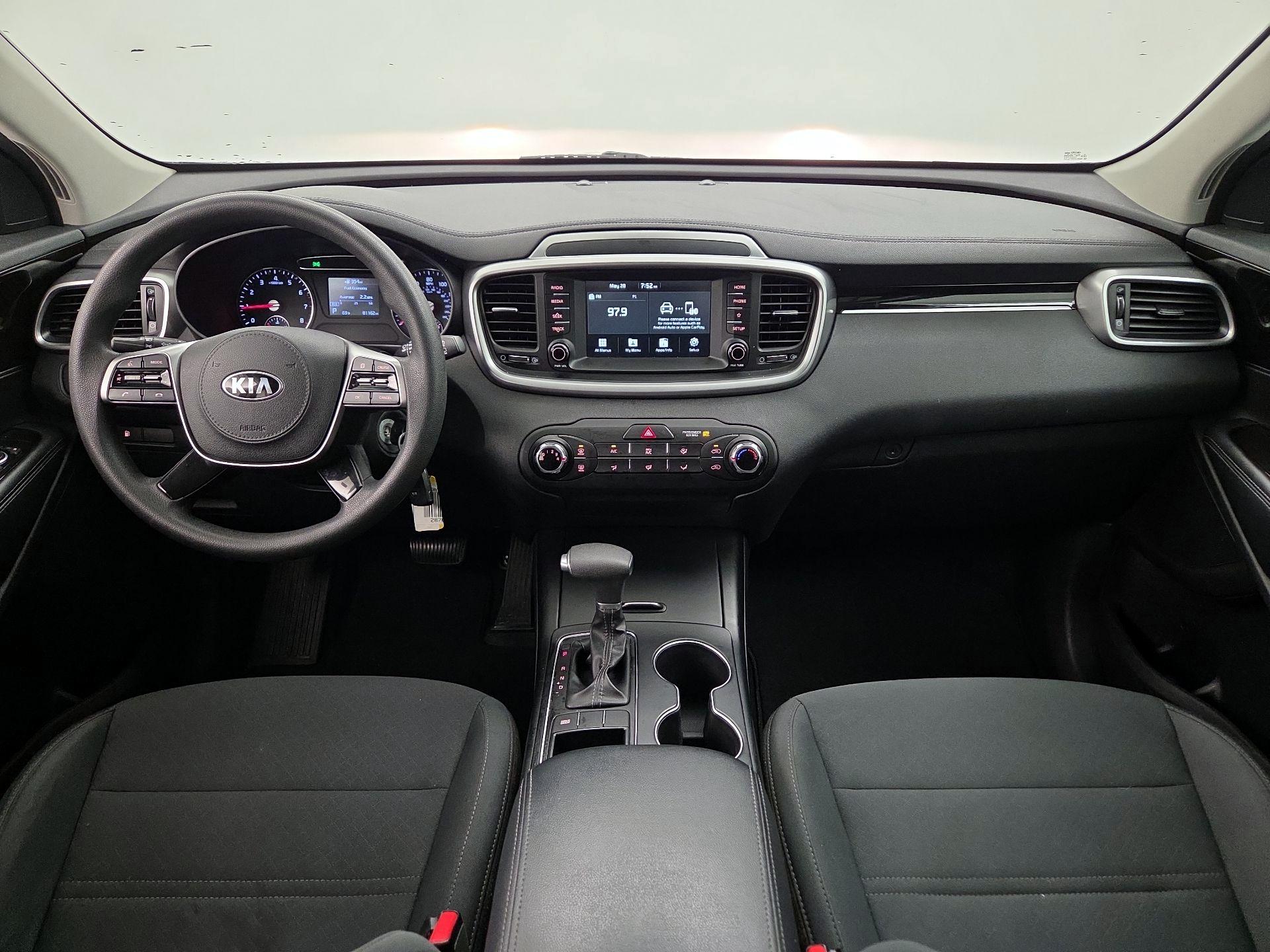 Thumbnail: 2019 Kia Sorento - 9