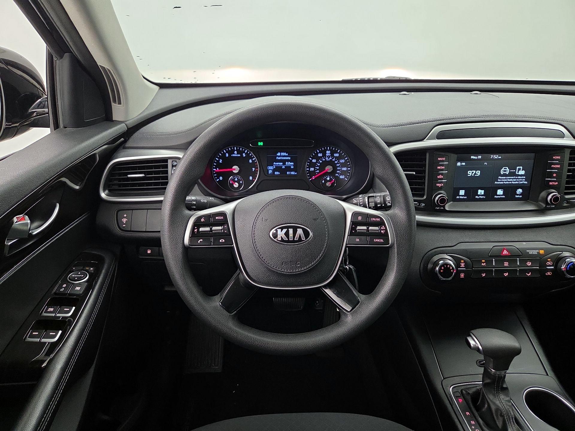 Thumbnail: 2019 Kia Sorento - 10