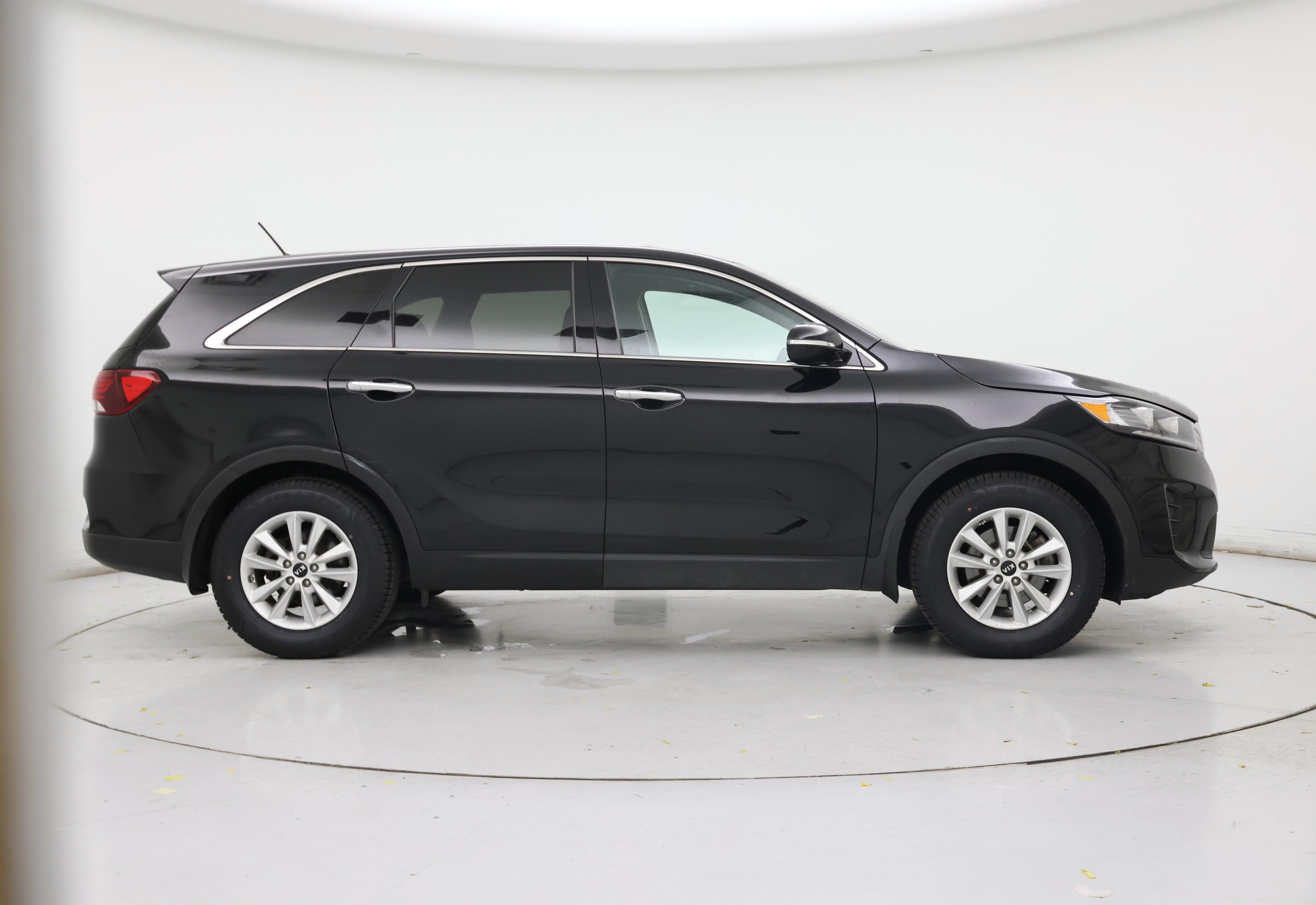 Thumbnail: 2019 Kia Sorento - 7