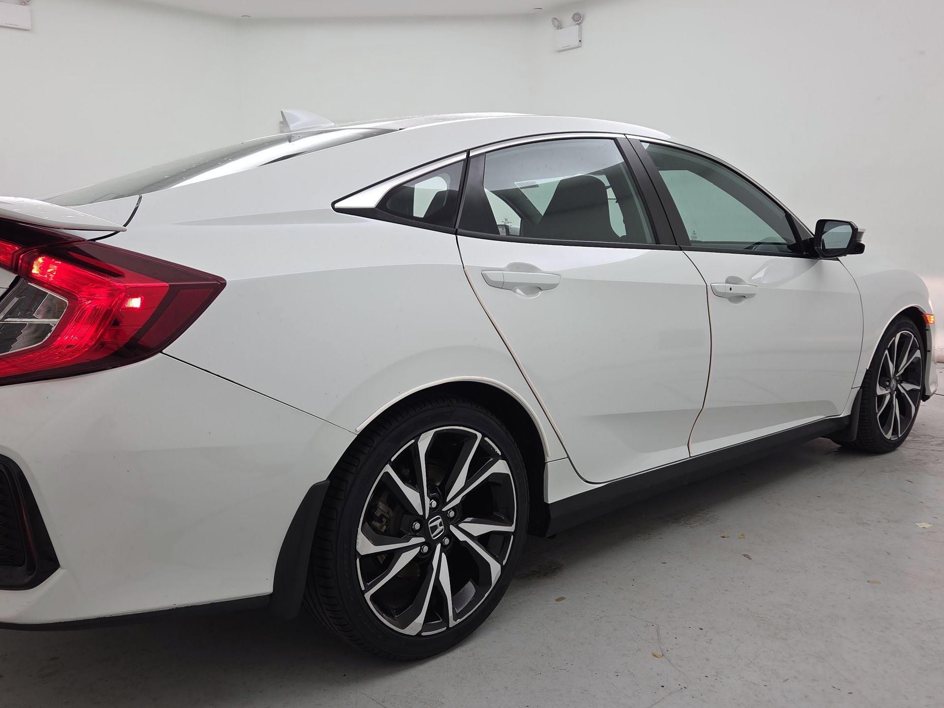 Thumbnail: 2019 Honda Civic - 5