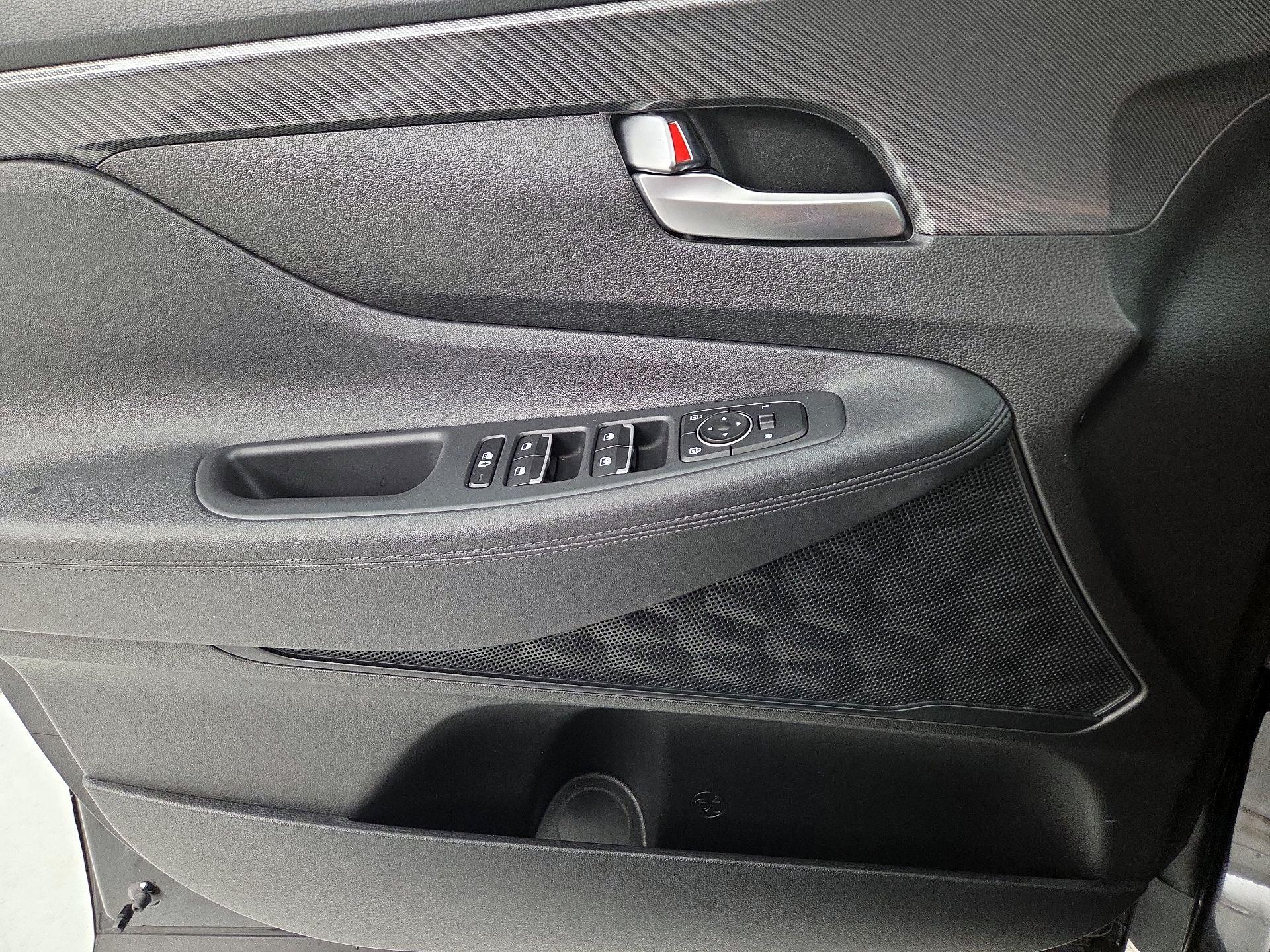 Thumbnail: 2021 Hyundai Santa Fe - 10