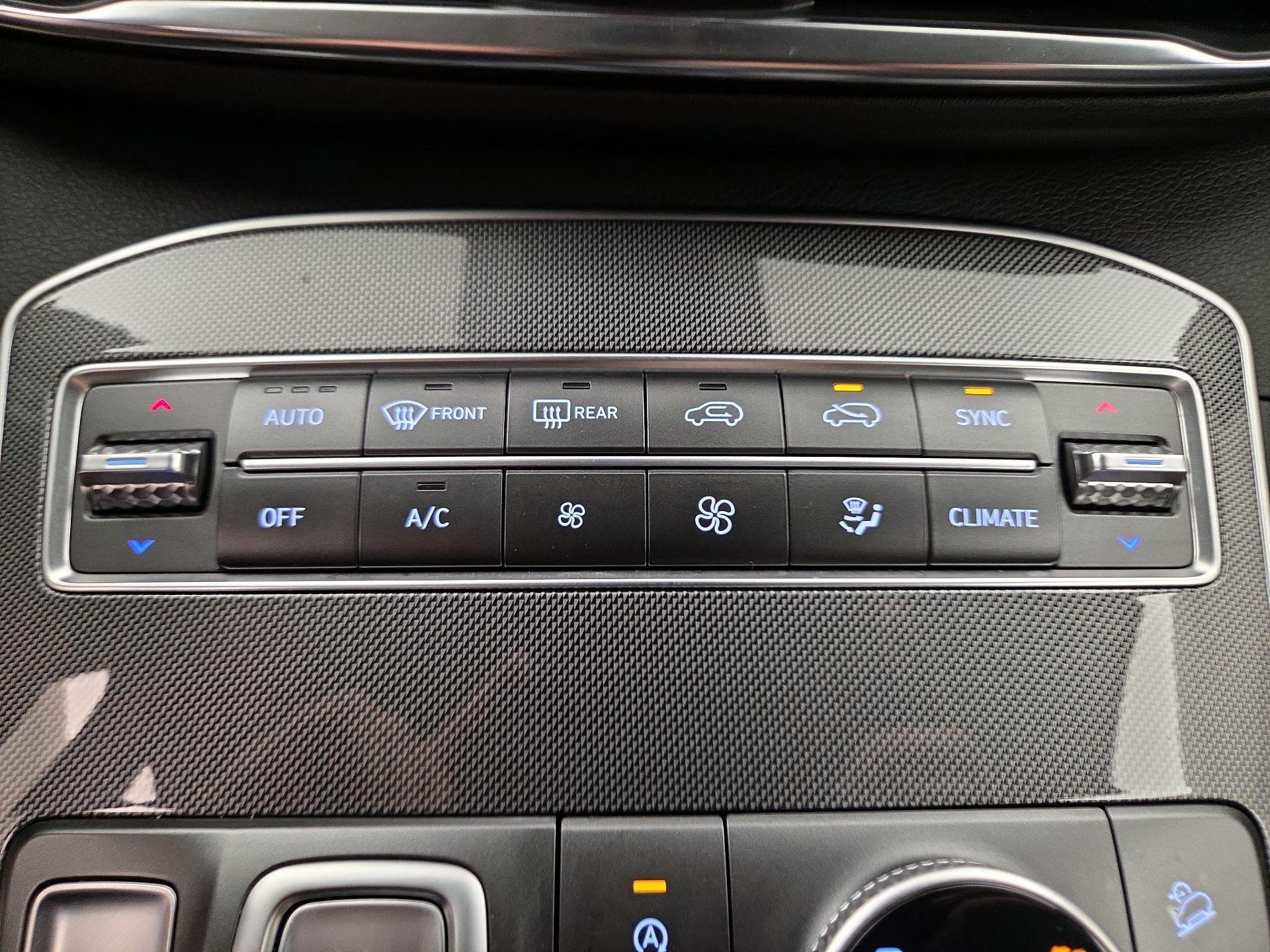 Thumbnail: 2021 Hyundai Santa Fe - 14