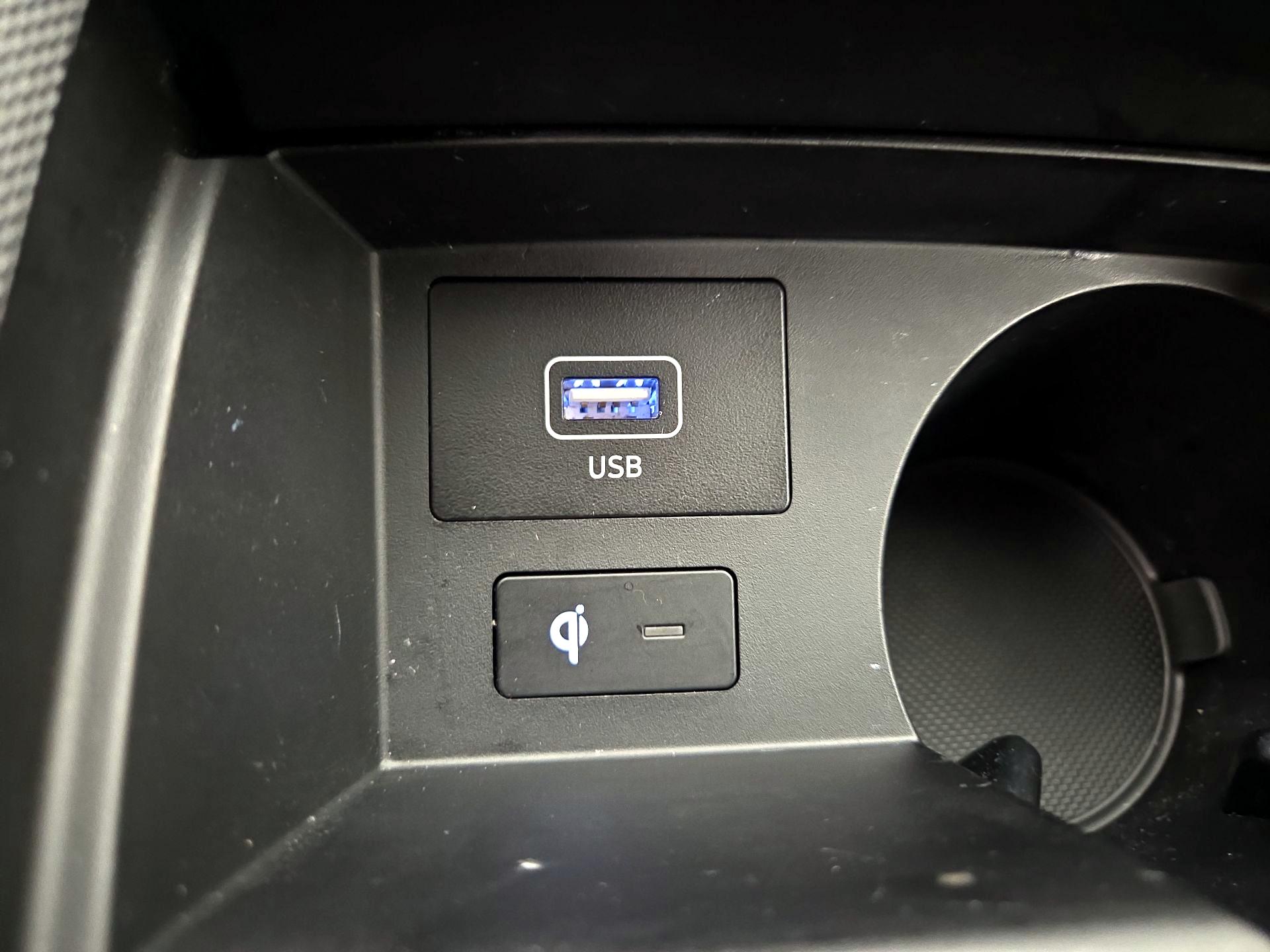 Thumbnail: 2021 Hyundai Santa Fe - 16