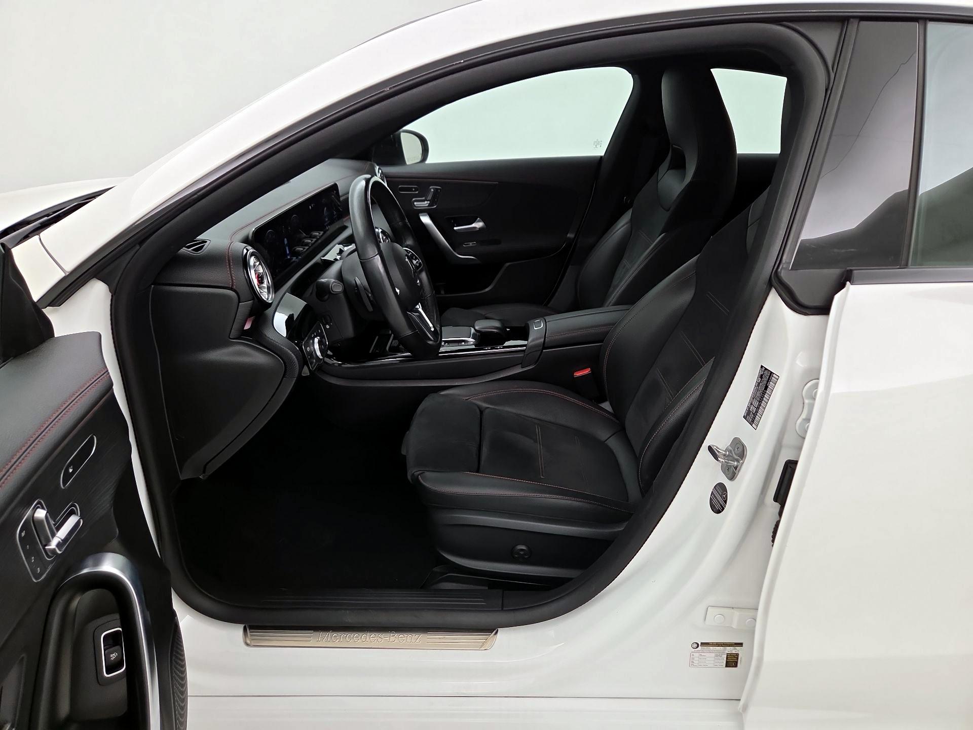 Thumbnail: 2023 Mercedes-Benz CLA - 9