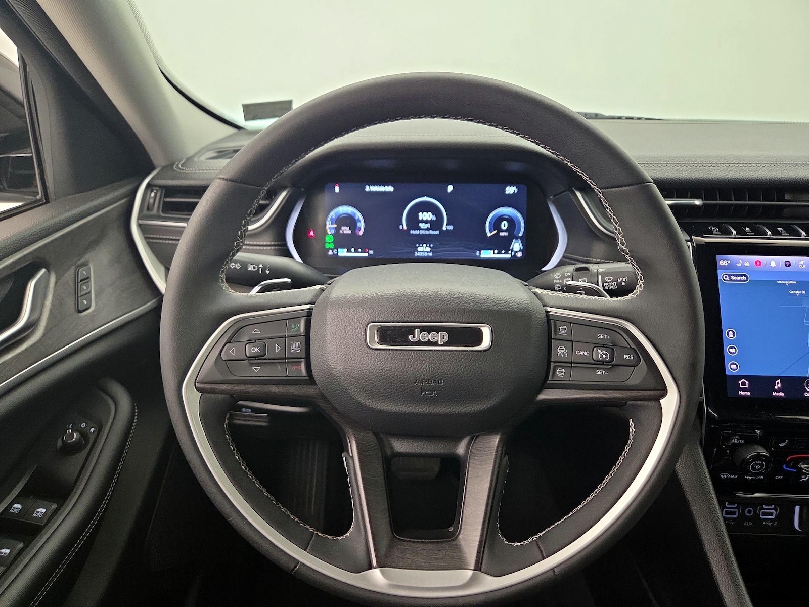 2023 Jeep Grand Cherokee Limited - Photo 11