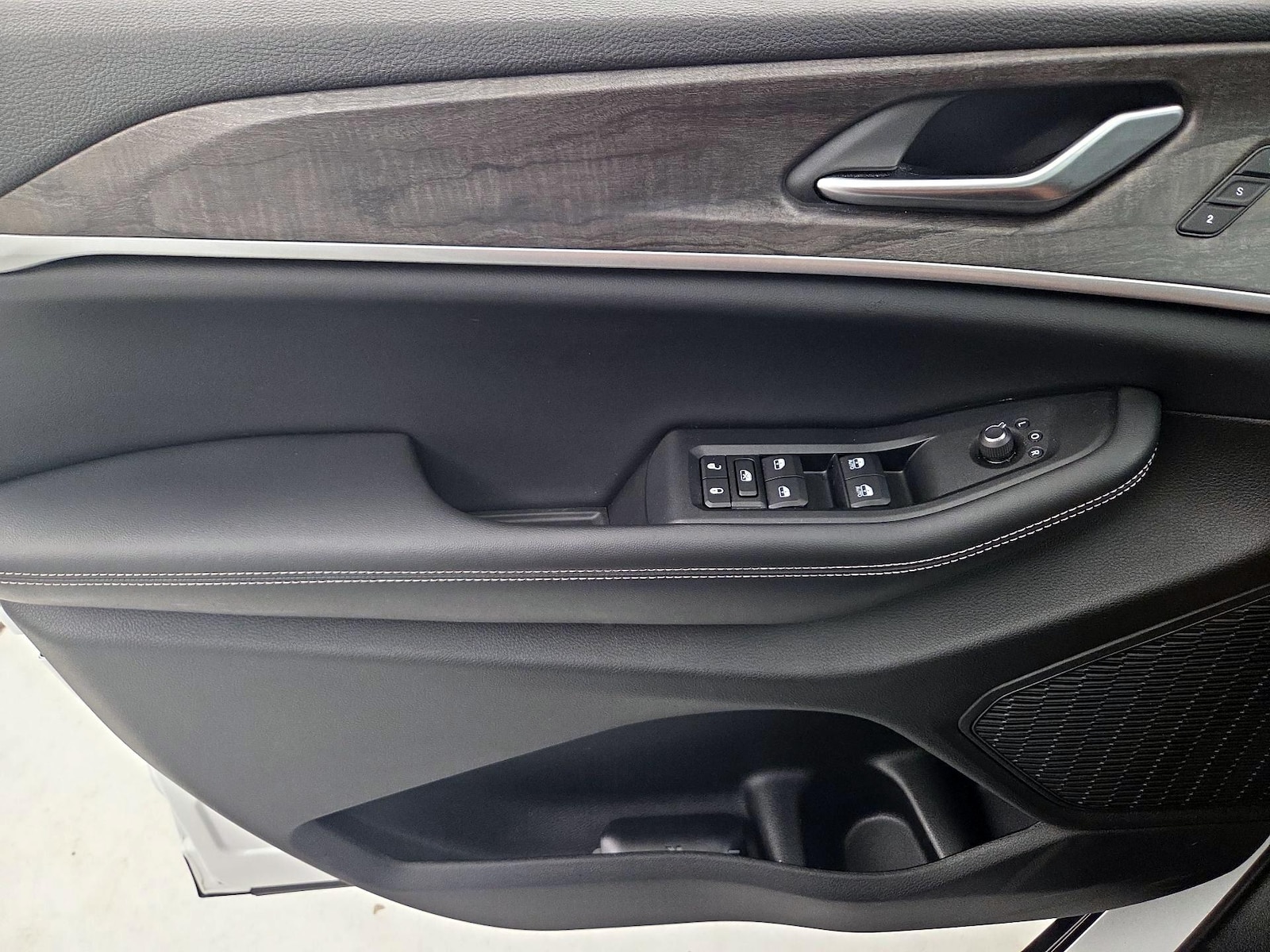 2023 Jeep Grand Cherokee Limited - Photo 13