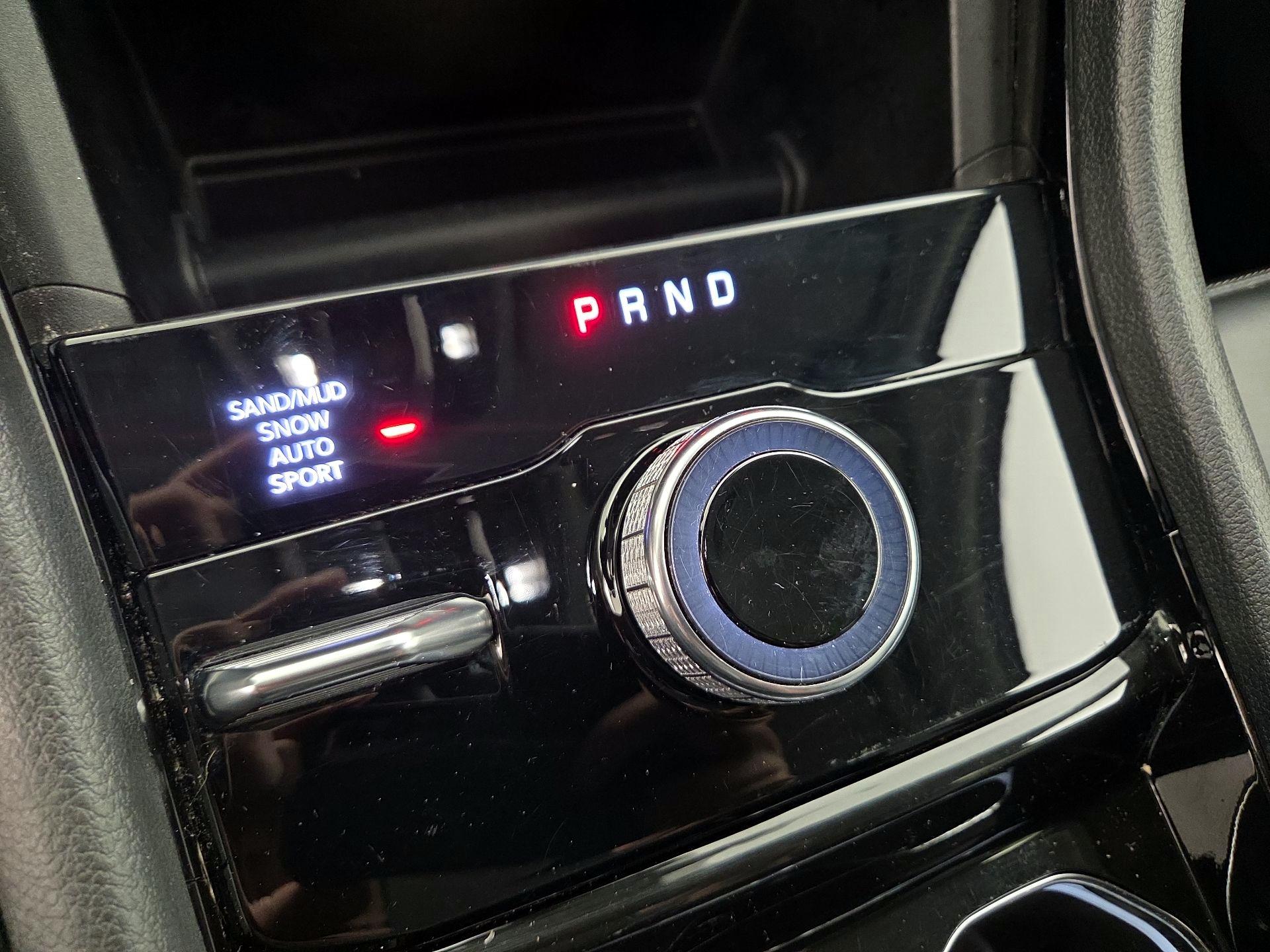Thumbnail: 2023 Jeep Grand Cherokee - 18
