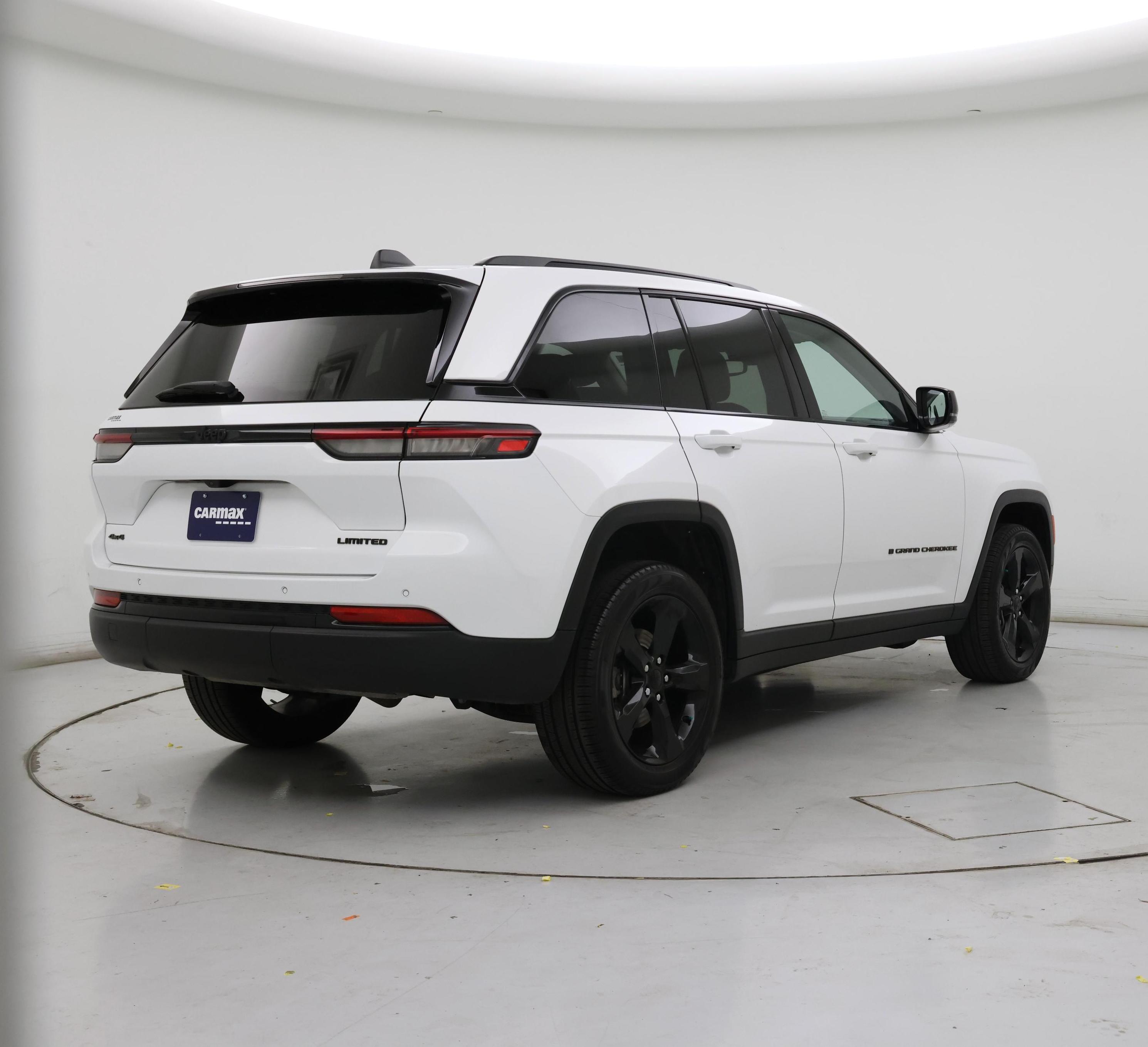 Thumbnail: 2023 Jeep Grand Cherokee - 8