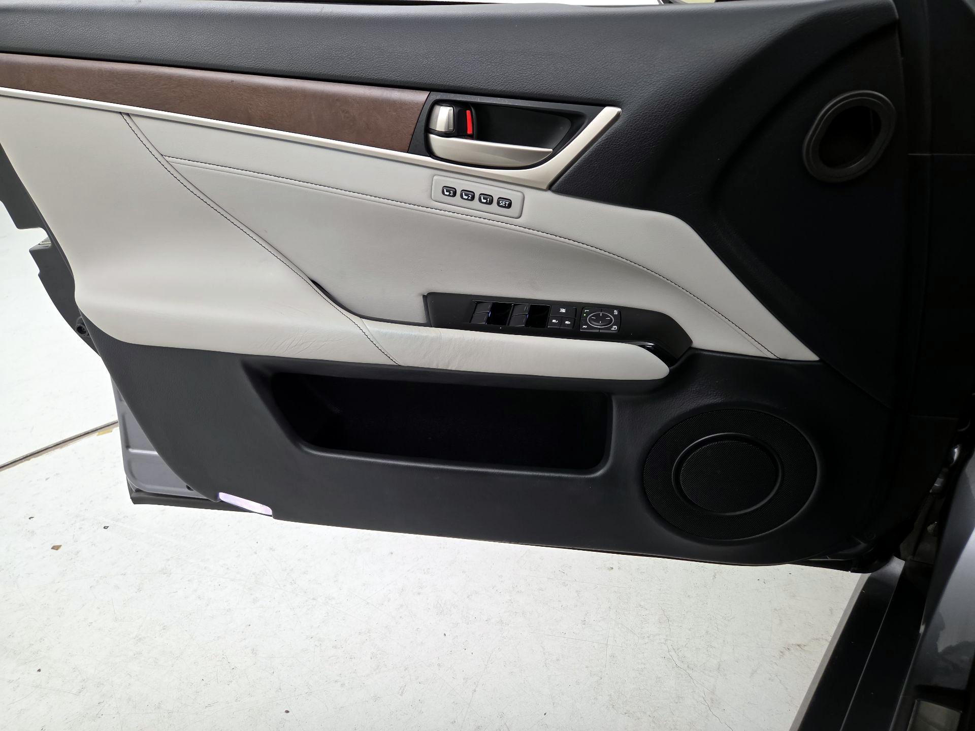 Thumbnail: 2015 Lexus GS - 12