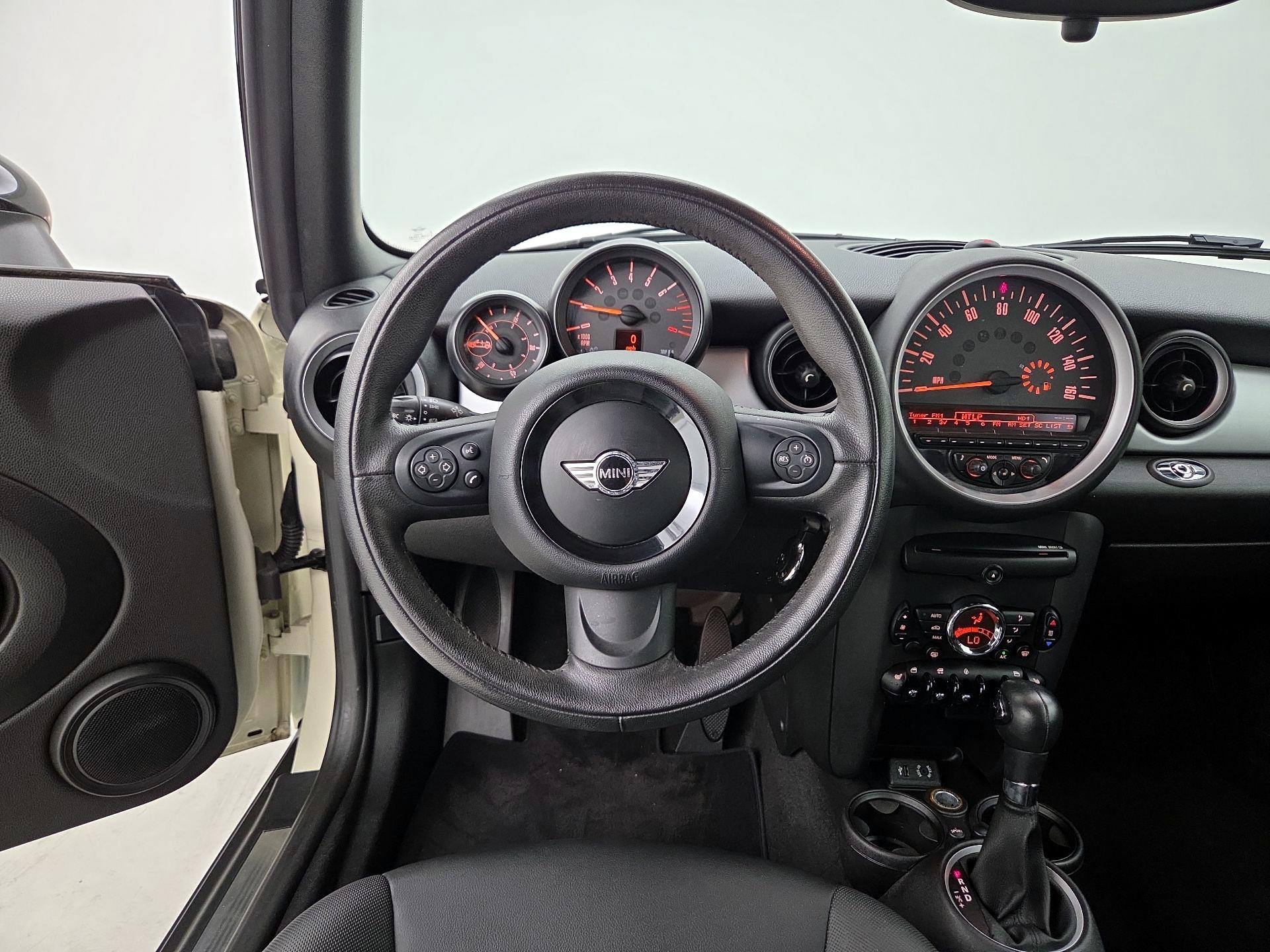 Thumbnail: 2015 MINI Cooper - 10
