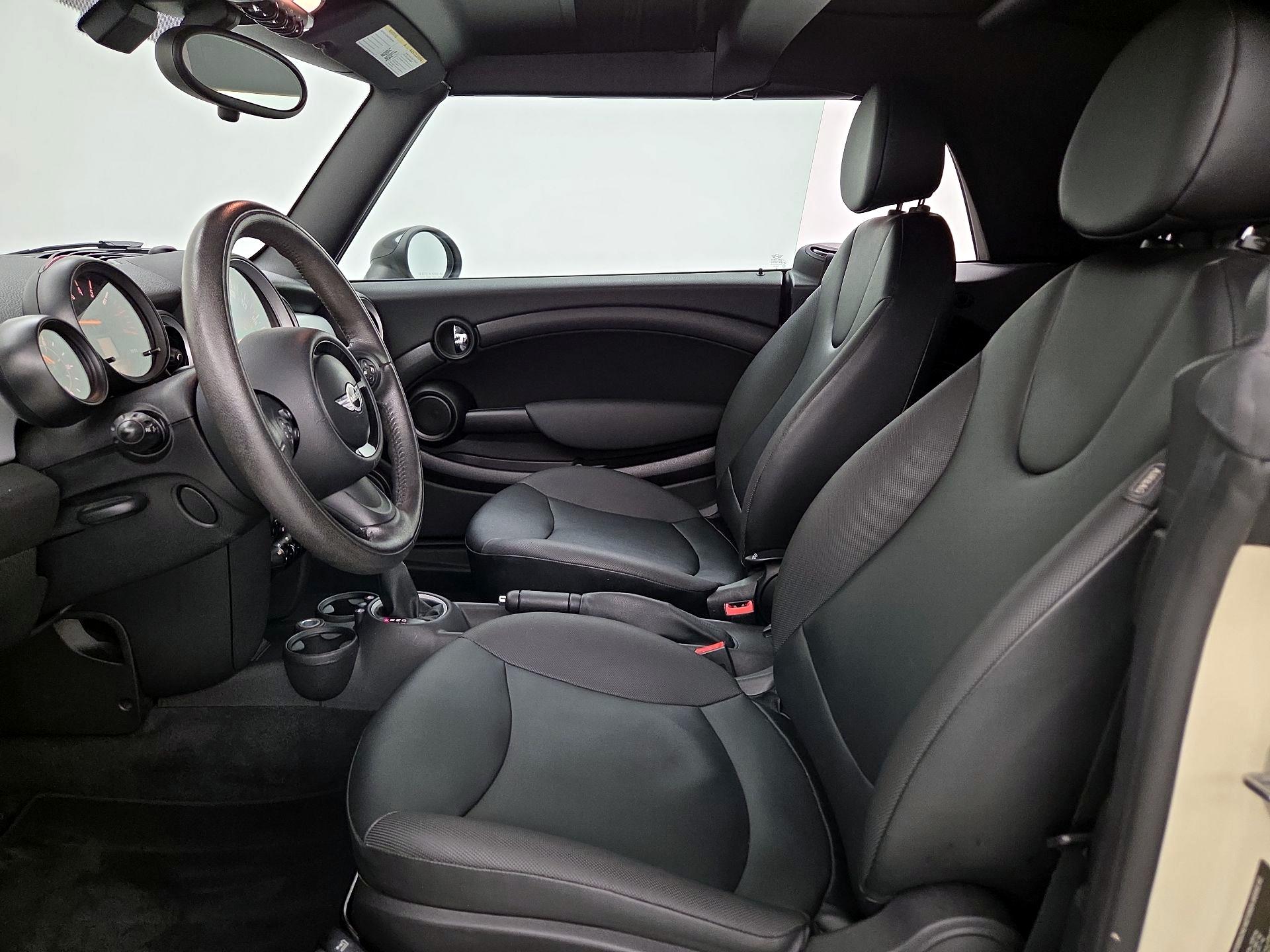 Thumbnail: 2015 MINI Cooper - 11