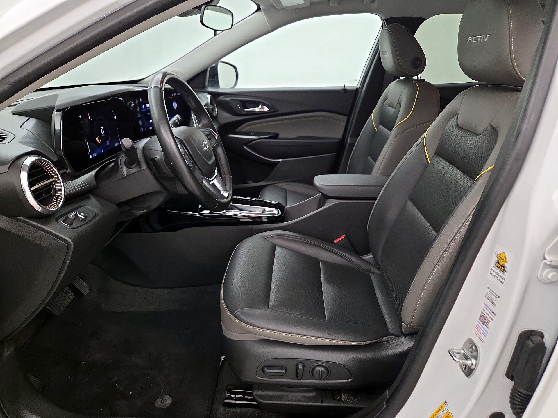 Thumbnail: 2025 Chevrolet Trax - 11
