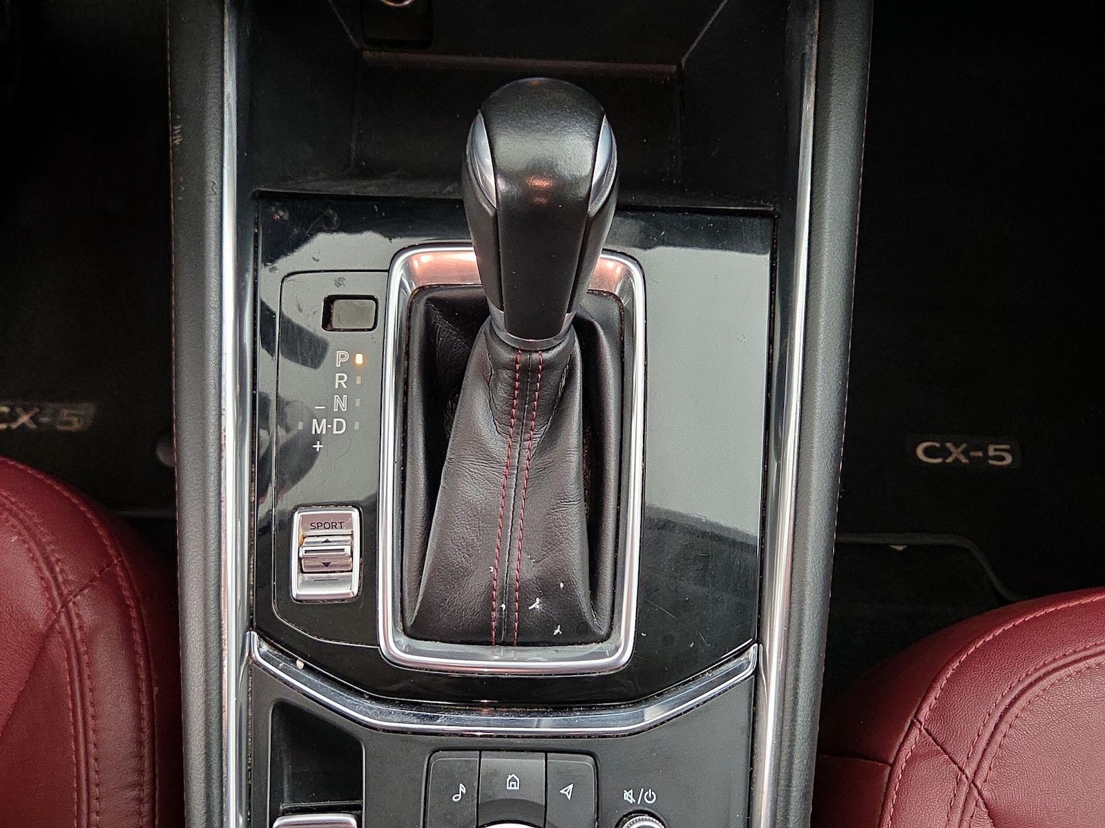 2023 Mazda CX-5 S Carbon Edition - Photo 18